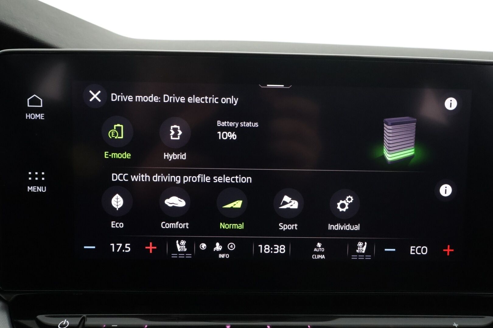 Skoda Octavia 2021 Combi 1,4 TSI PHEV Style iV DSG * ACC / Ilmastoidut&Hierovat Sportnahat / Canton / HUD / Webasto / Matrix / P.Kamera * - Supervarusteet! / Kahdet renkaat aluvanteilla - HULLUT AVAJAISHULINAT KORKOTARJOUS 3,29 %