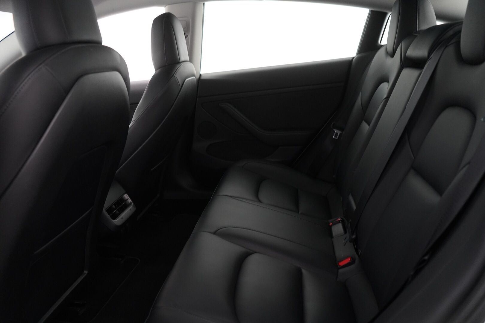 Tesla Model 3 2021 Performance * ACC / Lämpöpumppu / Premium Audio / Nahkasisusta / Kamera * - Lämpöpumppu / Käyttöönotto 12/2021 / Matrix-Led / Uudet kesärenkaat