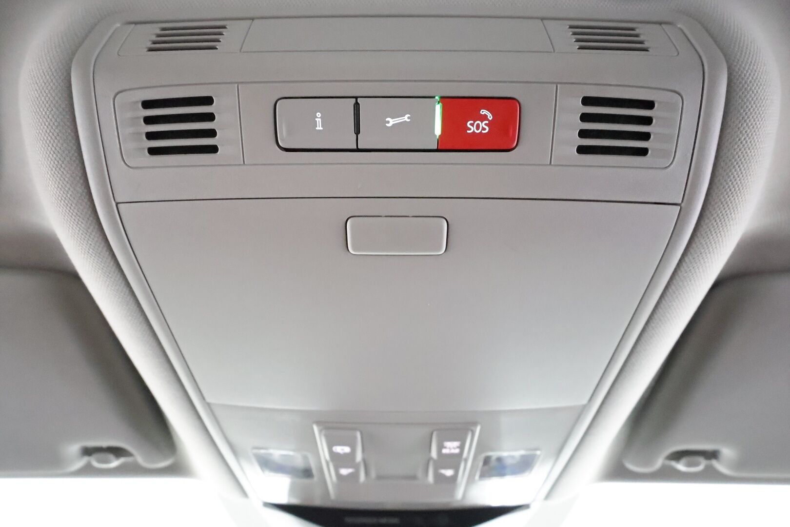 Volkswagen Passat 2021 Variant GTE Business Plug-In Hybrid 160 kW DSG-automaatti - | ACC | Koukku | Webasto | Digimittaristo | Nahka-alcantara | P.kamera | Navi | Lane Assist | App-Connect | LED | Lämm. ratti | 2x renkaat aluin | 