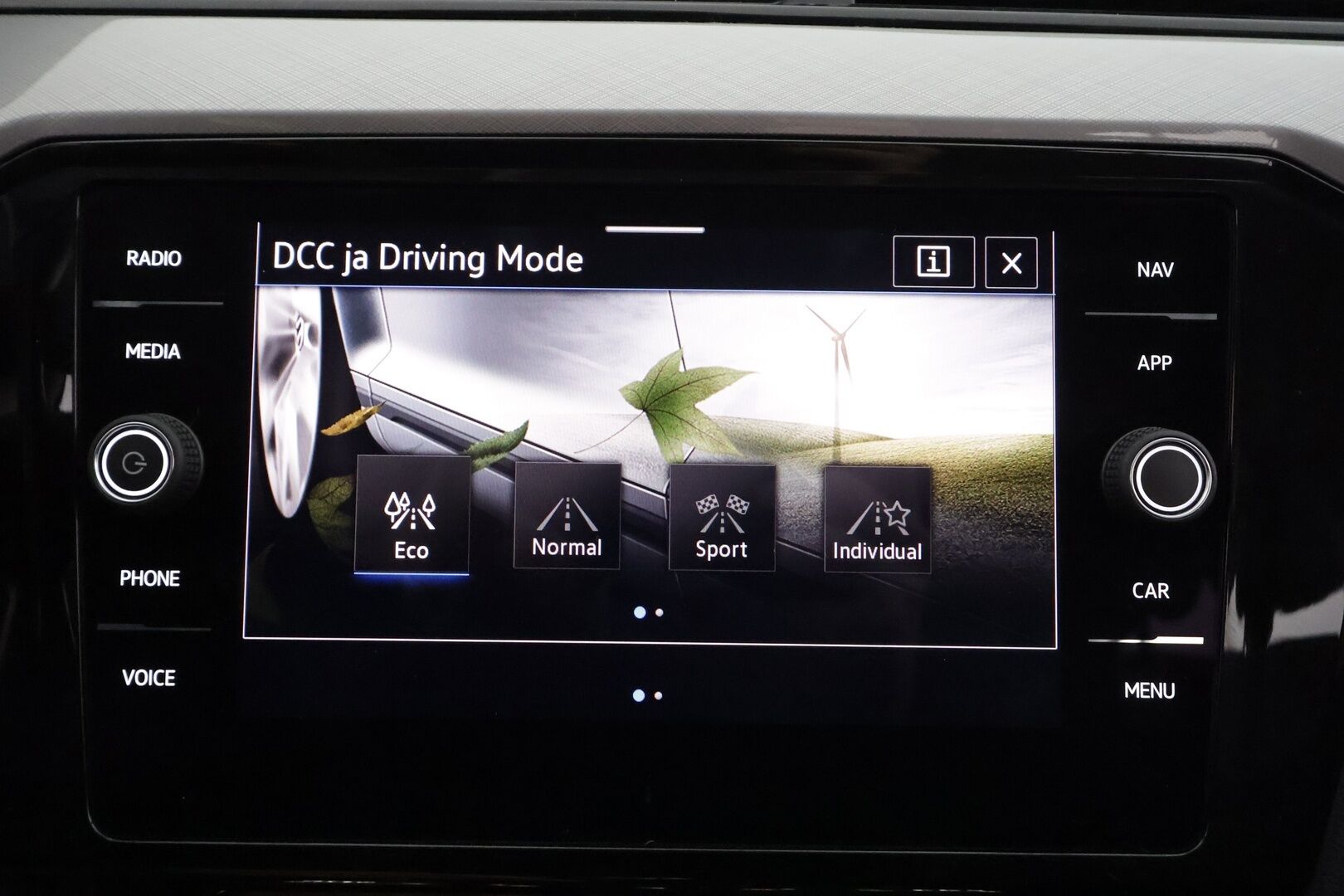 Volkswagen Passat 2021 Variant GTE Business Plug-In Hybrid 160 kW DSG-automaatti - | ACC | Koukku | Webasto | Digimittaristo | Nahka-alcantara | P.kamera | Navi | Lane Assist | App-Connect | LED | Lämm. ratti | 2x renkaat aluin | 