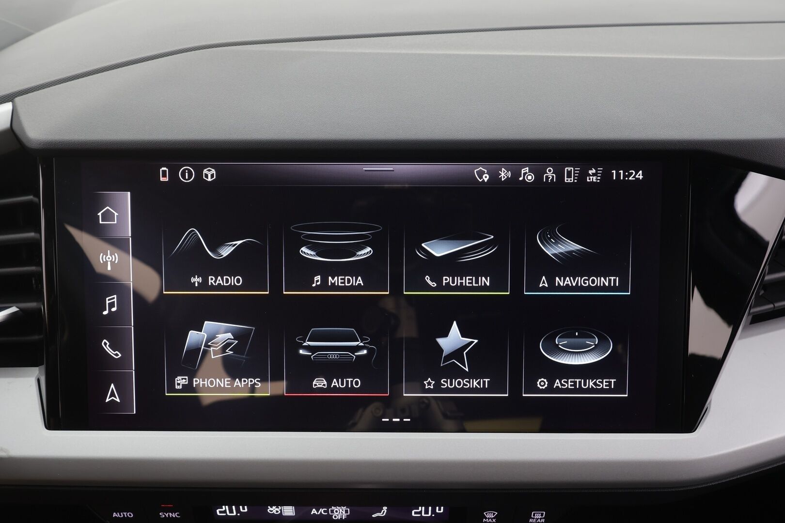 Audi Q4 e-tron 2023 40 e-tron - | ACC | ILP | P.Kamera | LED | Apple&Android |1.Om Suomi-auto | Kahdet Renkaat |