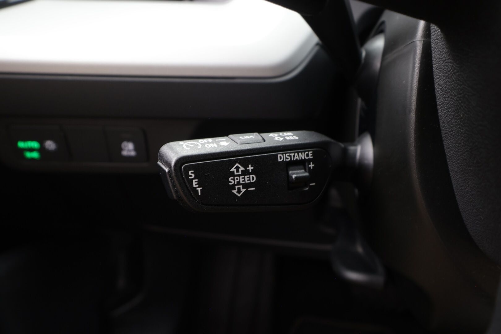 Audi Q4 e-tron 2023 40 e-tron - | ACC | ILP | P.Kamera | LED | Apple&Android |1.Om Suomi-auto | Kahdet Renkaat |