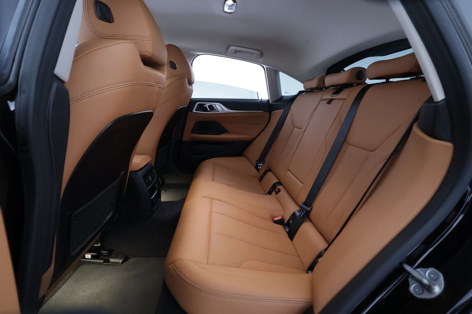BMW i4 2024 eDrive35 - | ACC | Koukku | Lisälämmitin | LED | P.Kamera | Sporttinahat | Ratinlämmitys | Navi | Widescreen | Apple&Android | 1.Om Suomi-auto | Kahdet Renkaat | Merkkihuollettu |