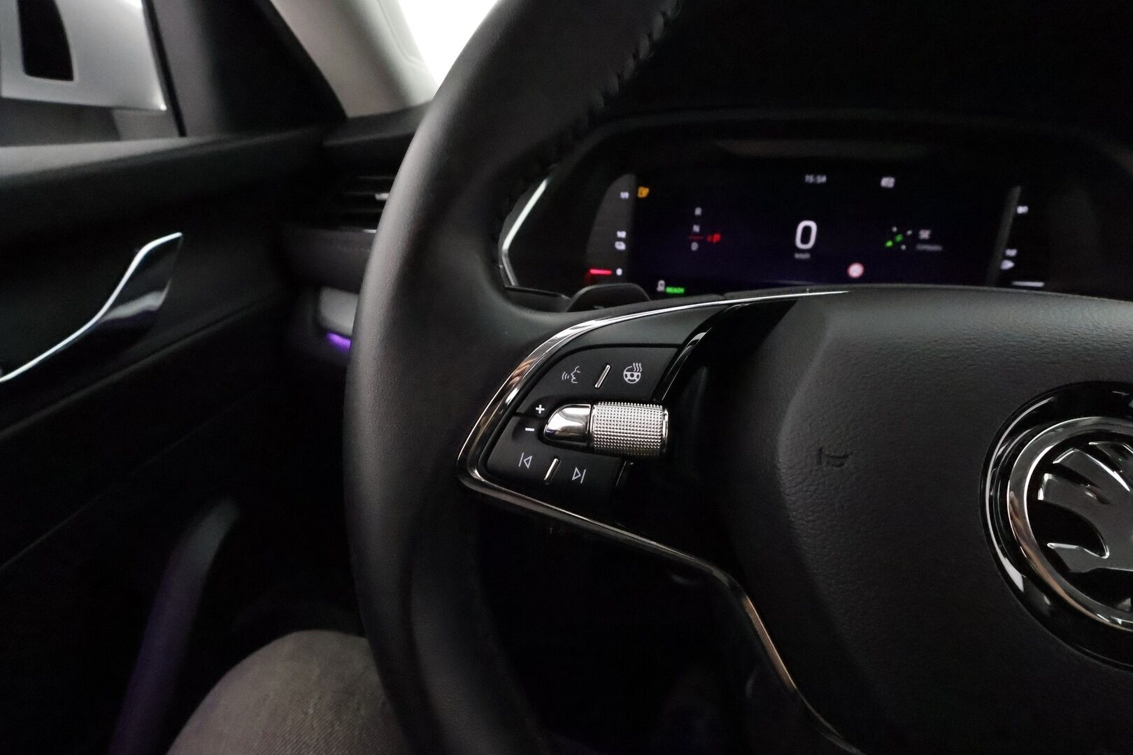 Skoda Octavia 2023 Combi 1.4 TSI PHEV Style iV DSG **Canton / Adapt.vakkari / Koukku / Digimittari / Navi / KeylessGo / Matrix** - 1.om Suomi-auto / Merkkihuollettu / Kahdet renkaat aluvanteilla