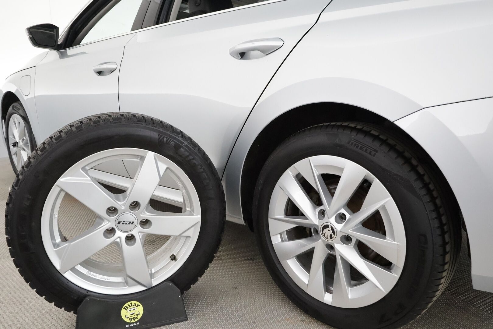 Skoda Octavia 2023 Combi 1.4 TSI PHEV Style iV DSG **Canton / Adapt.vakkari / Koukku / Digimittari / Navi / KeylessGo / Matrix** - 1.om Suomi-auto / Merkkihuollettu / Kahdet renkaat aluvanteilla