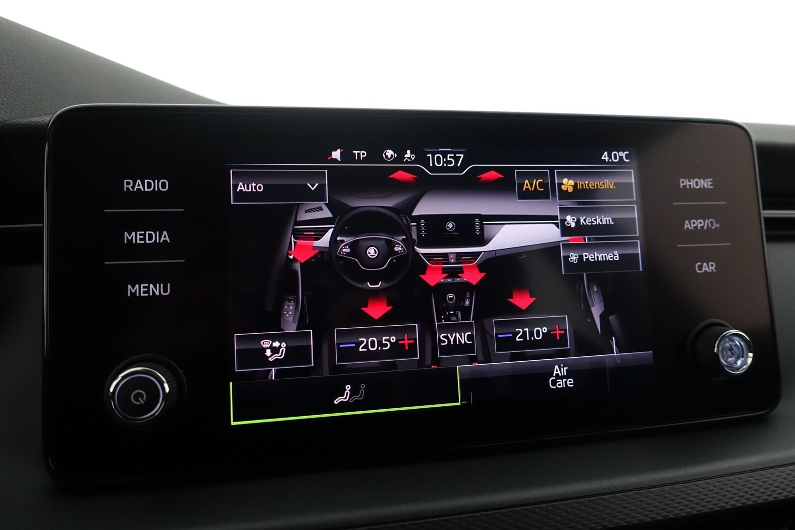 Skoda Scala 2023 1.0 TSI 110 Ambition DSG Autom. * Suomi-auto / Lohkolämmitin / Apple&Android * - HULLUT AVAJAISHULINAT KORKOTARJOUS 3,29 %