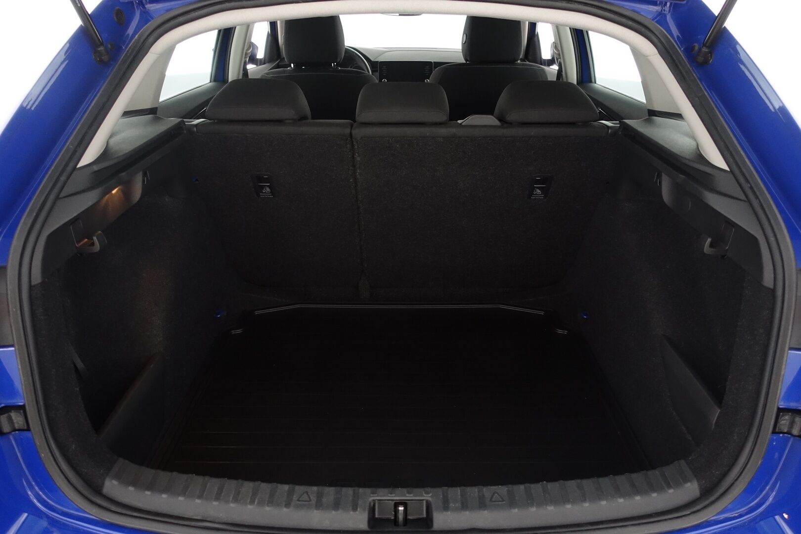 Skoda Scala 2023 1.0 TSI 110 Ambition DSG Autom. * Suomi-auto / Lohkolämmitin / Apple&Android * - HULLUT AVAJAISHULINAT KORKOTARJOUS 3,29 %