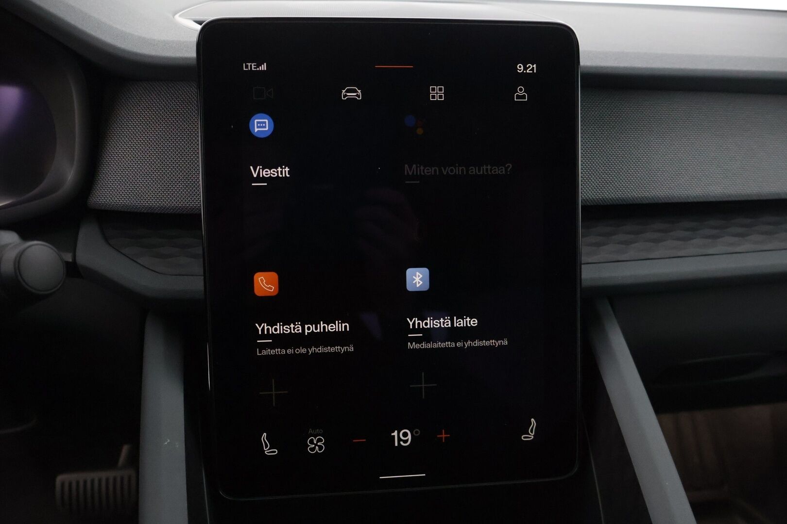 Polestar 2 2023 Standard Range Single Motor Pilot Lite, 170kW, 69kWh * Suomi-auto / 360-kamera / Esi-lämmitin / Apple&Android carplay * - * Todella siisti / Hyväkuntoiset talvi ja kesärenkaat alumiinivanteilla*
