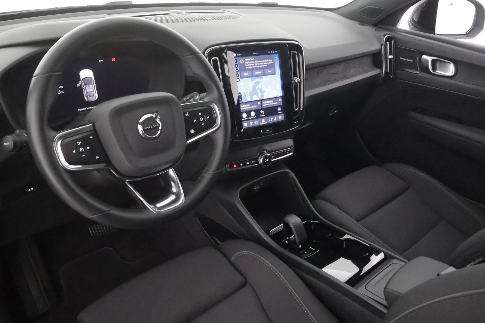 Volvo C40 2023 Recharge Twin Ultimate aut - | ILP | Koukku | ACC | Lasikatto | H&K | 360 | Sporttipenkki Muistilla | Pixel-LED | Navi | Kaistavahti | Keyless | 1-om Suomi-auto | 2x Latauskaapelit | Kahdet renkaat | Merkkihuollot |