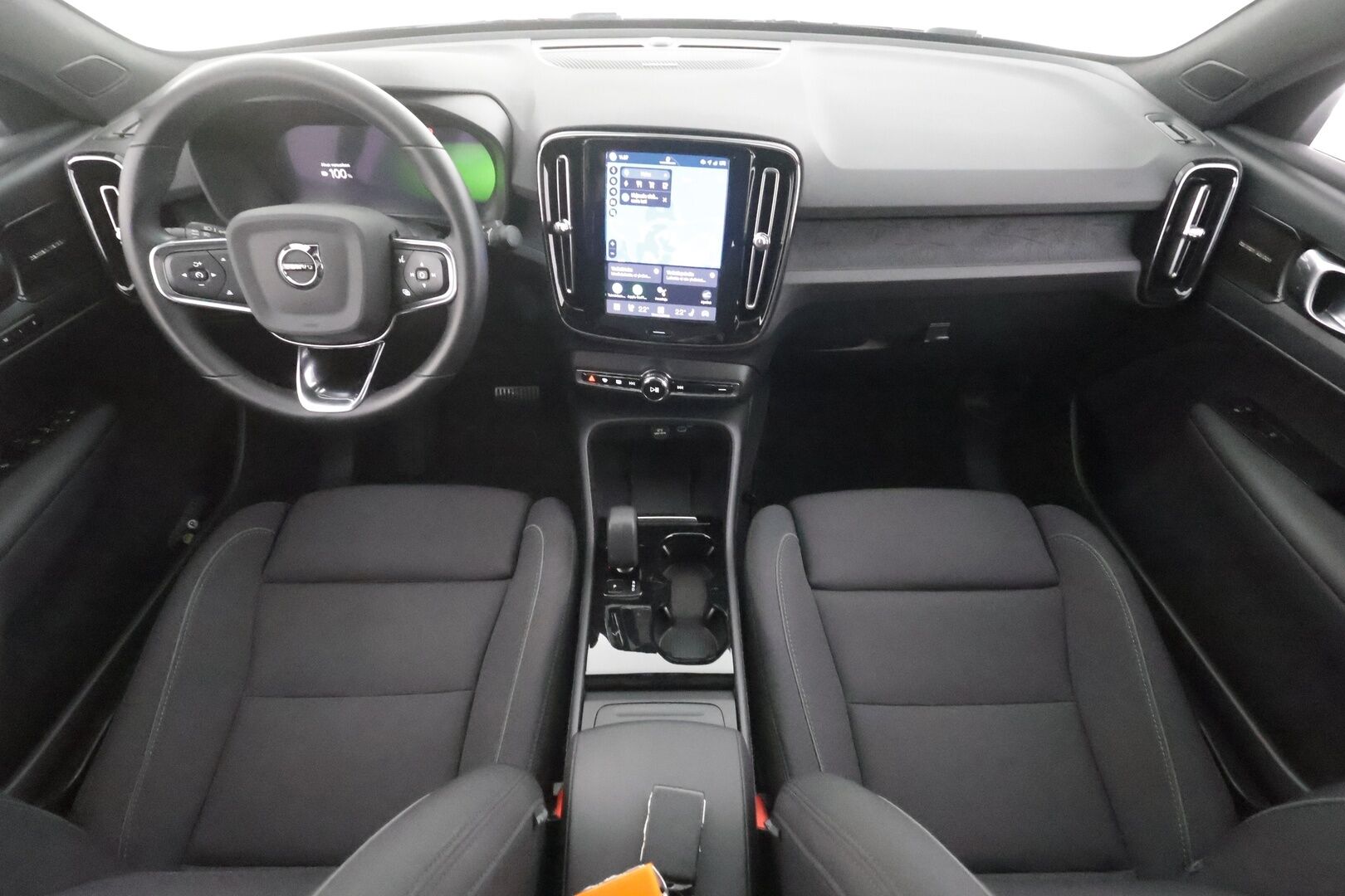 Volvo C40 2023 Recharge Twin Ultimate aut - | ILP | Koukku | ACC | Lasikatto | H&K | 360 | Sporttipenkki Muistilla | Pixel-LED | Navi | Kaistavahti | Keyless | 1-om Suomi-auto | 2x Latauskaapelit | Kahdet renkaat | Merkkihuollot |