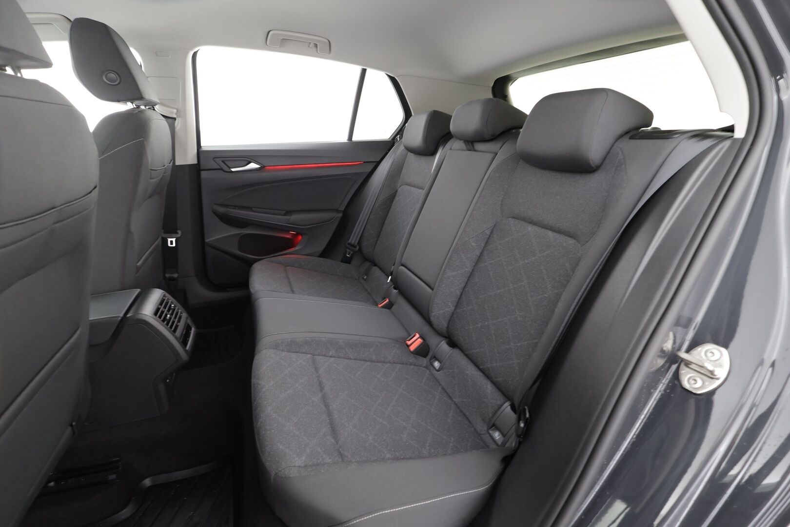 Volkswagen Golf 2023 Comfort Business 1,0 eTSI 81 kW DSG * ACC / Webasto / HUD / P.Kamera / LED / Keyless * - 1.Om Suomi-auto / Kahdet Renkaat - HULLUT AVAJAISHULINAT KORKOTARJOUS 3,29 %