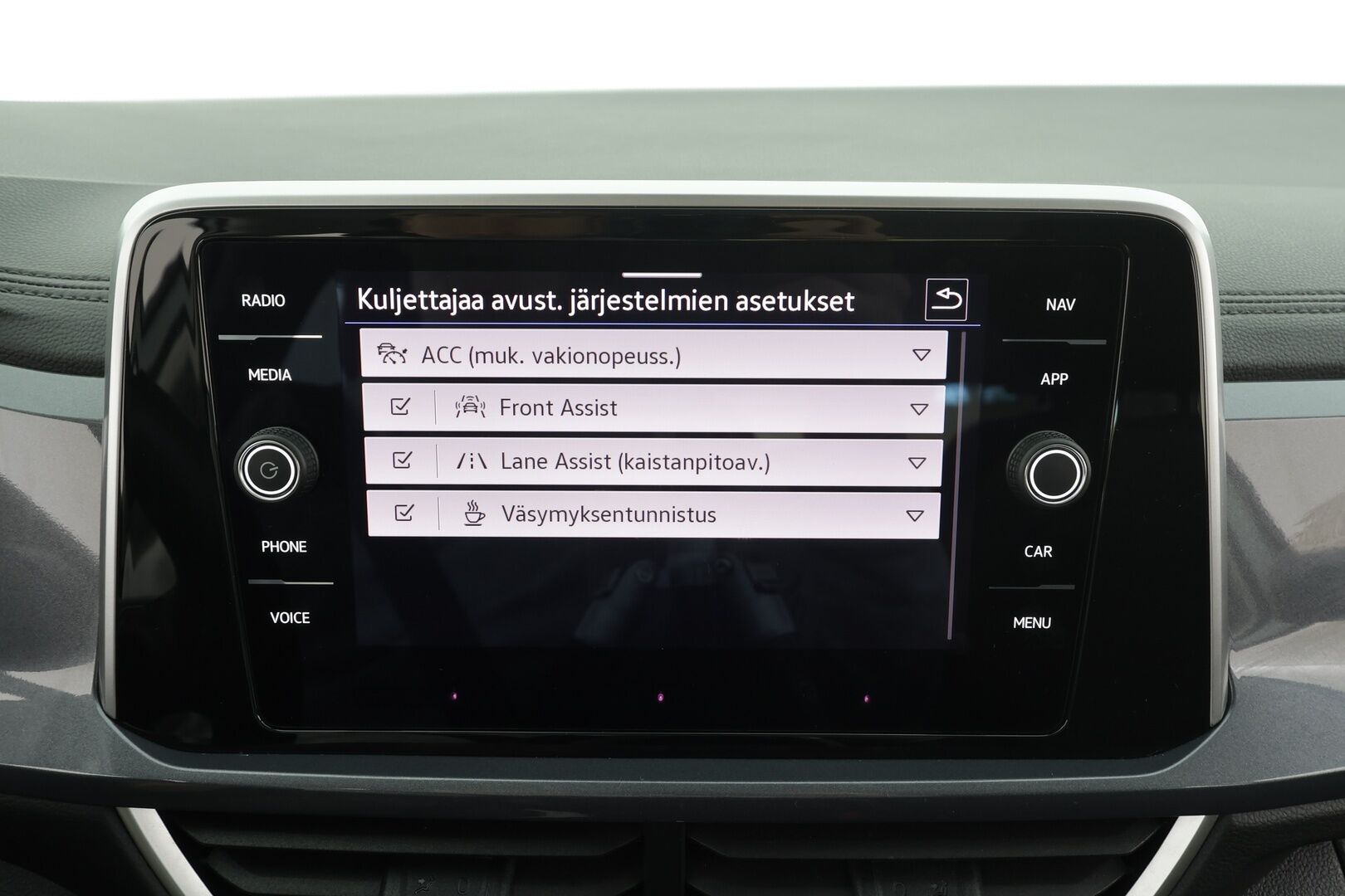 Volkswagen T-Roc 2023 Style Business 1,5 TSI EVO 110 kW DSG * Webasto / ACC / LED / P.tutkat / Digimittaristo / Kaistavahti * - 1-om Suomi-auto / Kahdet renkaat aluvanteilla 