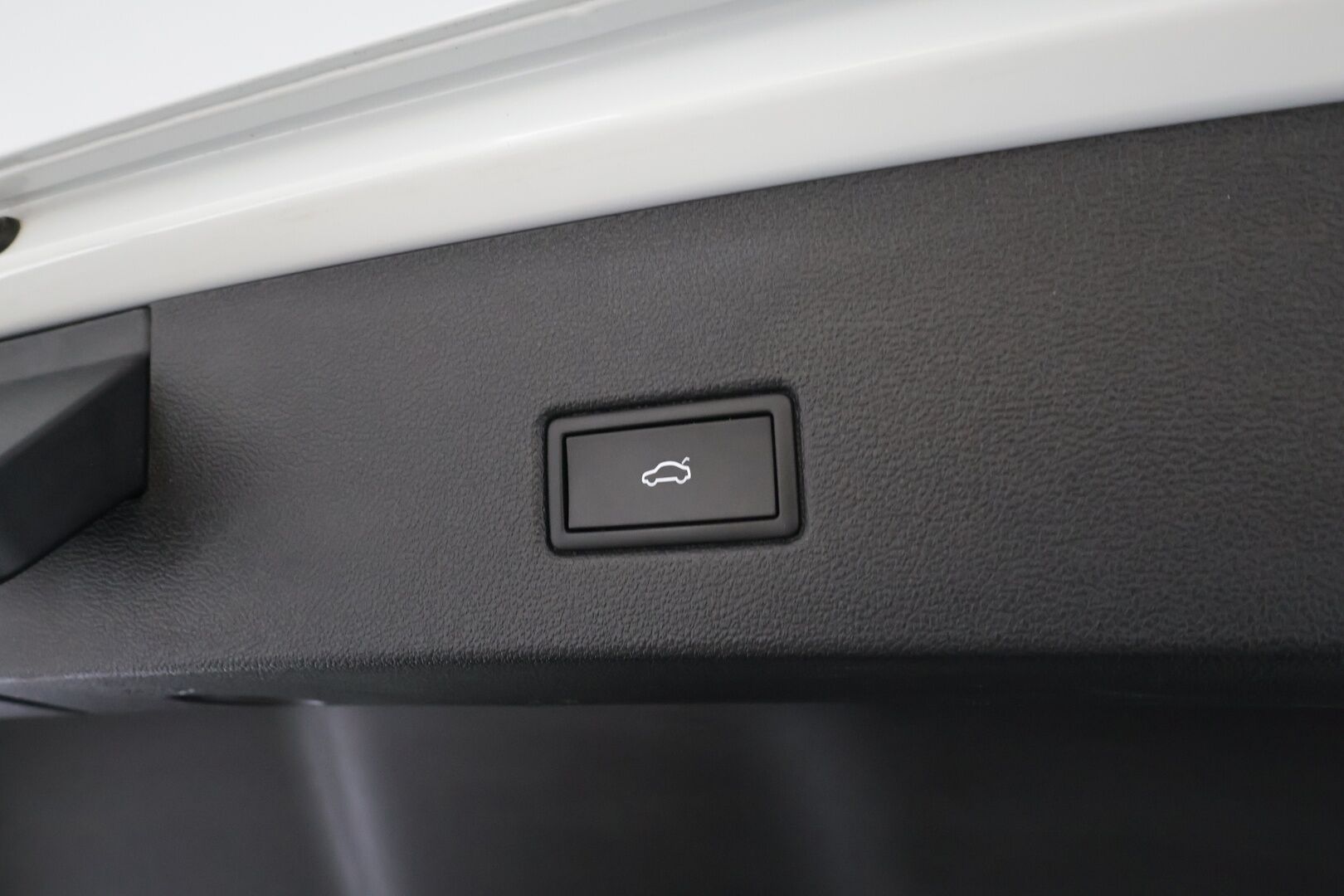 Volkswagen T-Roc 2023 Style Business 1,5 TSI EVO 110 kW DSG * Webasto / ACC / LED / P.tutkat / Digimittaristo / Kaistavahti * - 1-om Suomi-auto / Kahdet renkaat aluvanteilla 