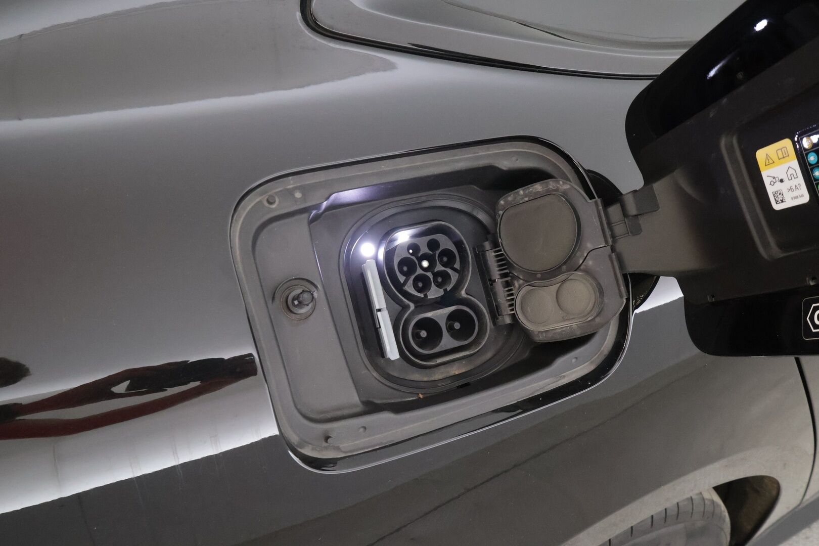 BMW i4 2024 eDrive35 - Adapt.vakkari | ILP | Sporttipenkit | Puolinahat | P.kamera | LED | Apple & Android | Akuston esilämmitys | 1-om suomiauto | ALV