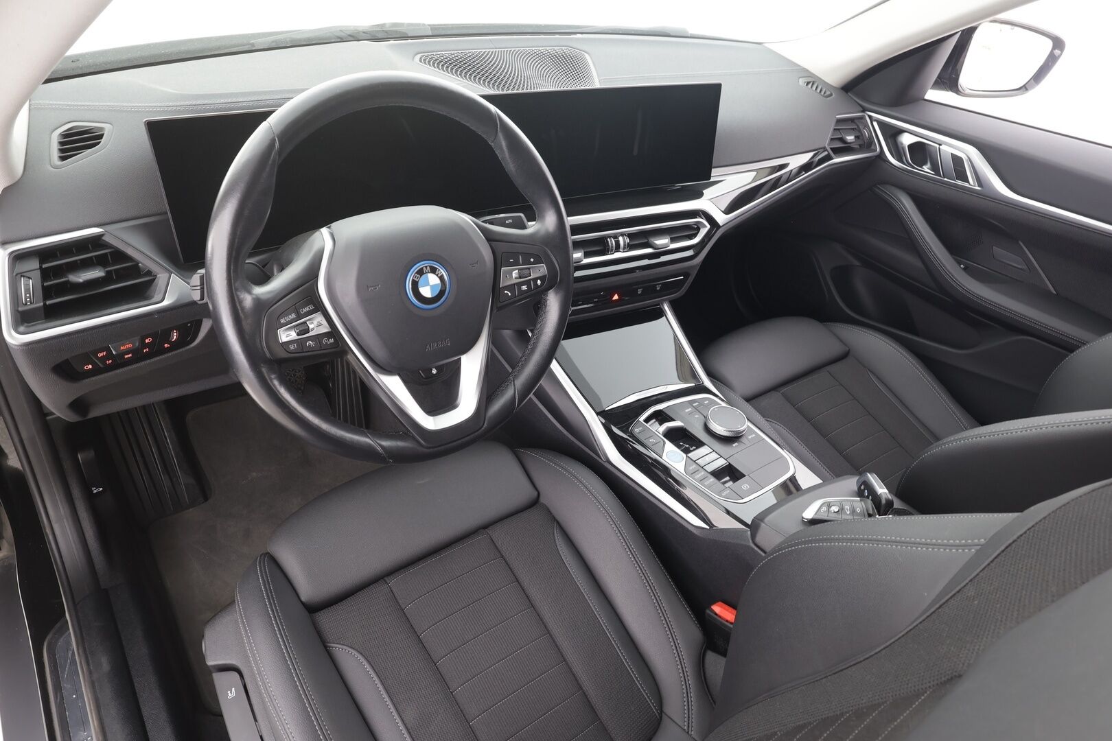 BMW i4 2024 eDrive35 - Adapt.vakkari | ILP | Sporttipenkit | Puolinahat | P.kamera | LED | Apple & Android | Akuston esilämmitys | 1-om suomiauto | ALV