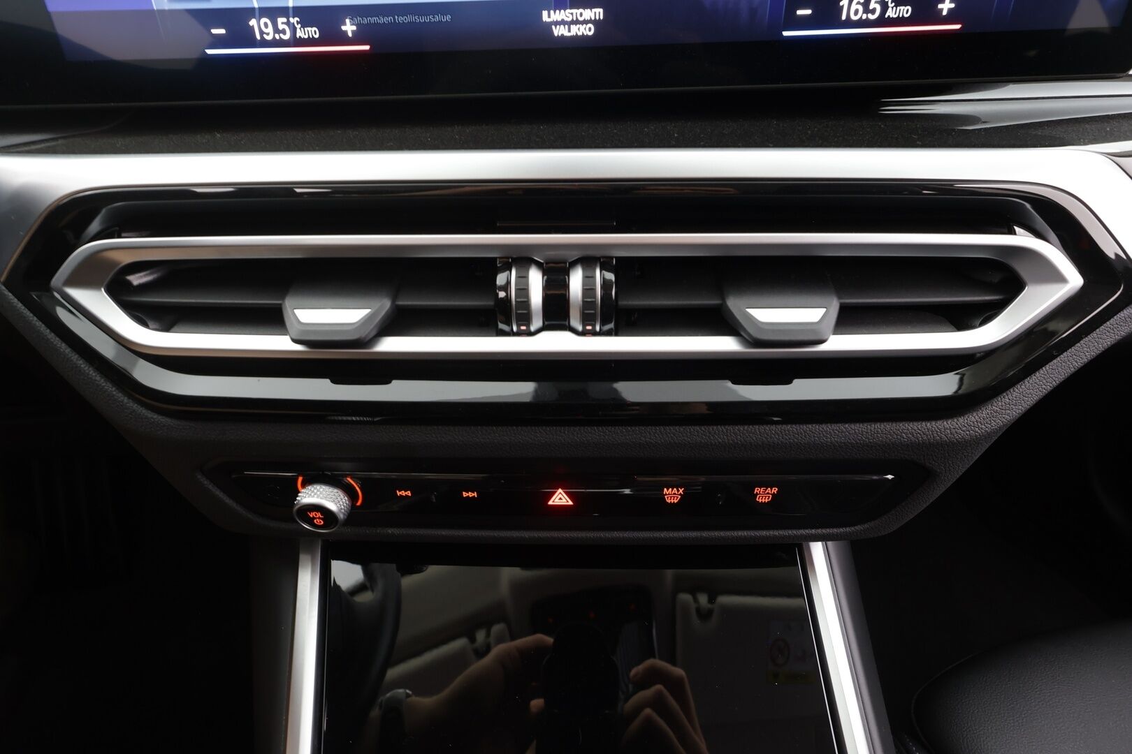 BMW i4 2024 eDrive35 - Adapt.vakkari | ILP | Sporttipenkit | Puolinahat | P.kamera | LED | Apple & Android | Akuston esilämmitys | 1-om suomiauto | ALV