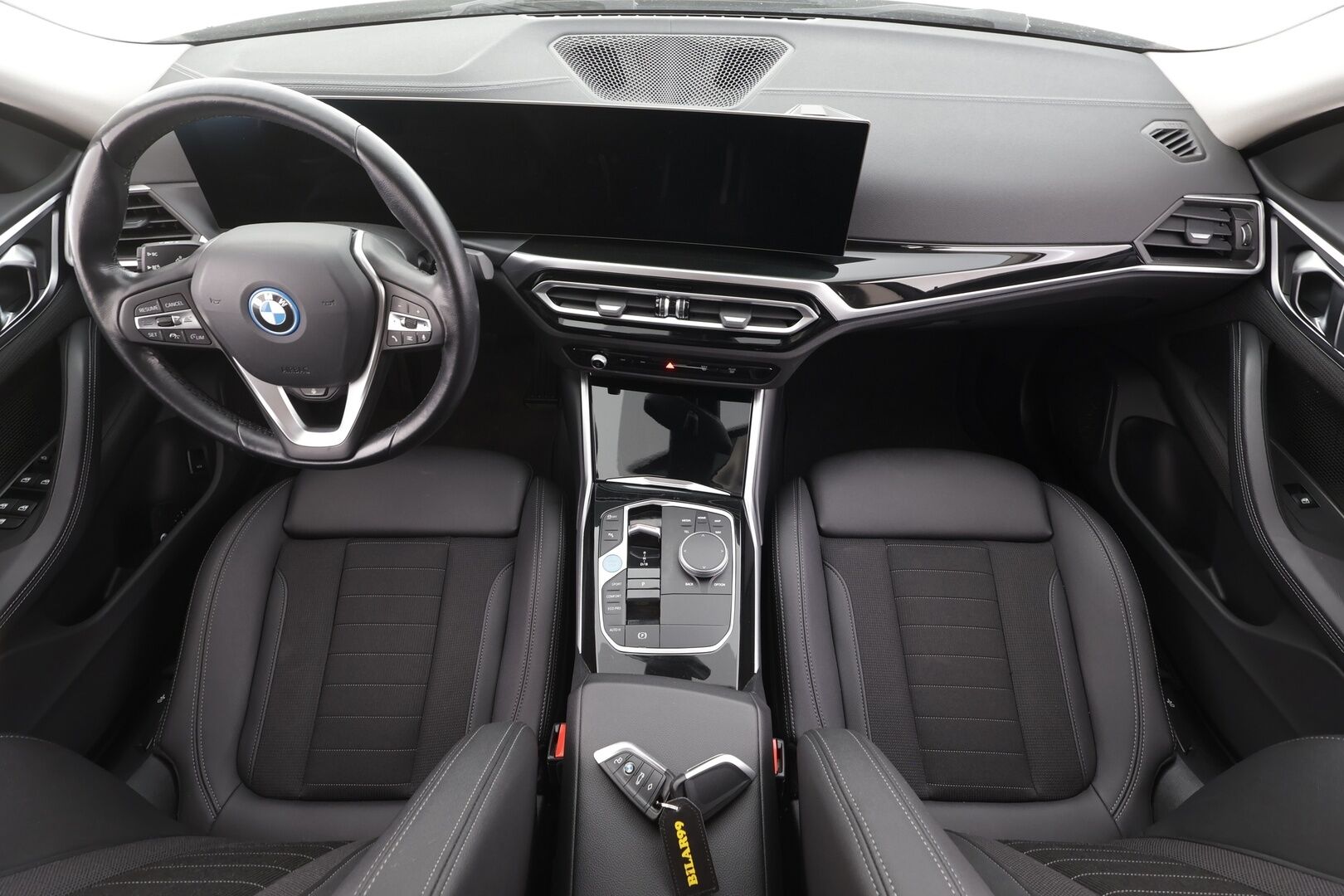 BMW i4 2024 eDrive35 - Adapt.vakkari | ILP | Sporttipenkit | Puolinahat | P.kamera | LED | Apple & Android | Akuston esilämmitys | 1-om suomiauto | ALV