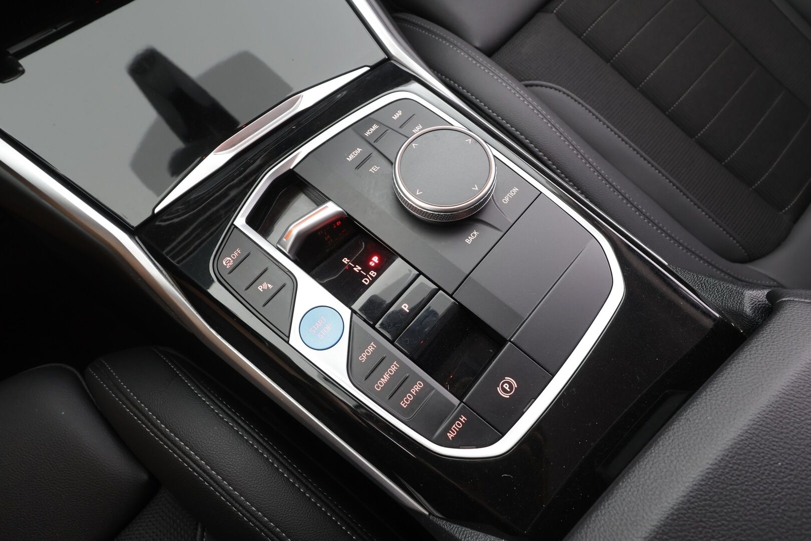 BMW i4 2024 eDrive35 - Adapt.vakkari | ILP | Sporttipenkit | Puolinahat | P.kamera | LED | Apple & Android | Akuston esilämmitys | 1-om suomiauto | ALV