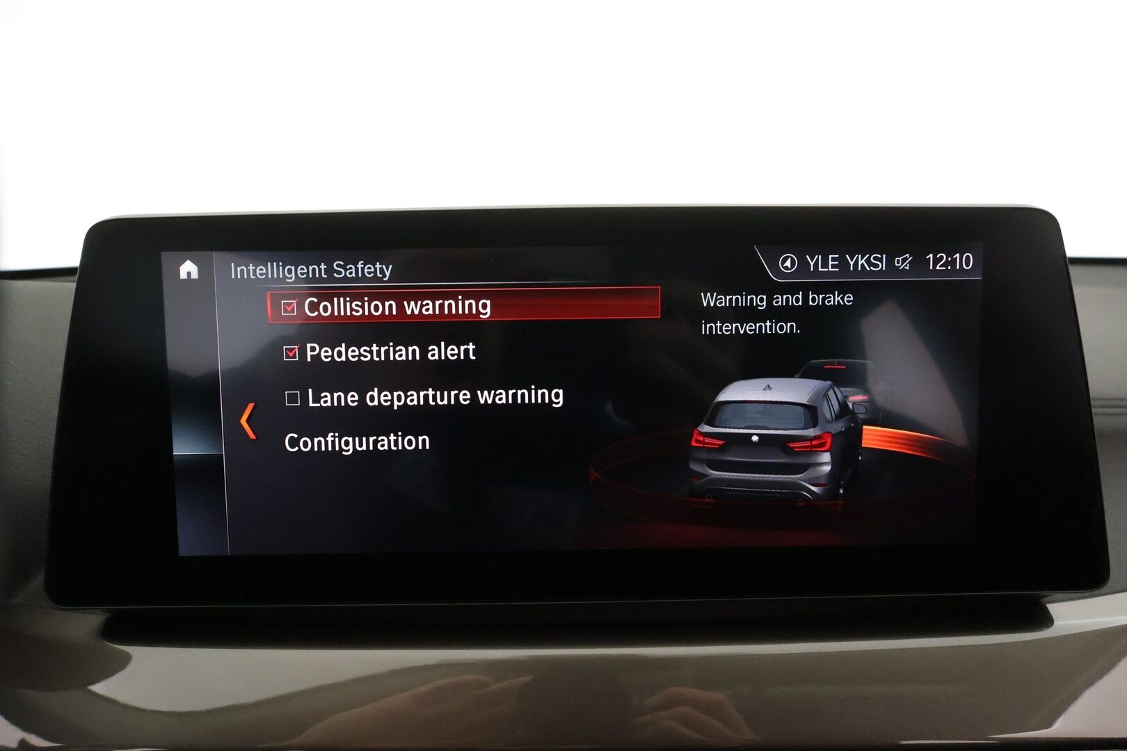 BMW X1 2021 F48 xDrive25e A Charged Edition xLine * ACC / HUD / Koukku / P.kamera / LED / Navi / Puolinahat * - Kahdet renkaat aluvanteilla