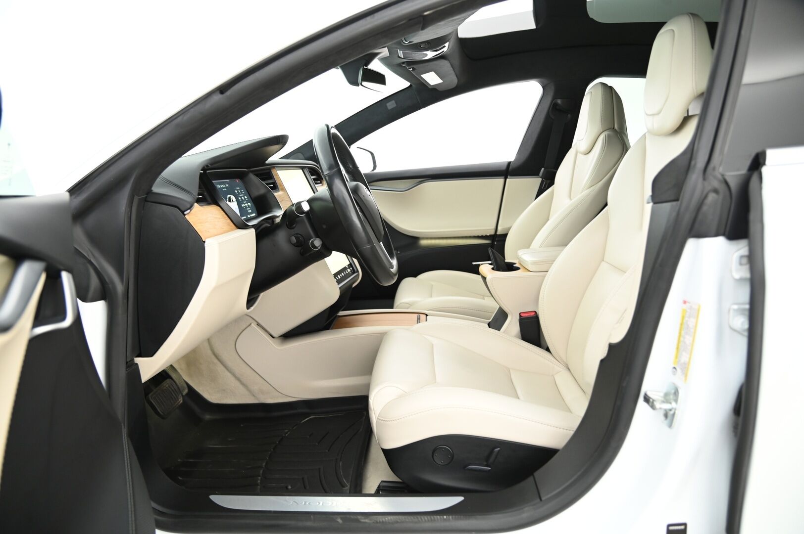 TESLA MODEL S 2019 Long Range Raven AWD * Adapt.Vak / ilma-alusta / Premium äänentoisto / Full LED* - 3,99 % KORKOTARJOUS TÄHÄN AUTOON - Soh Arvo 94% / Kaksilla alkuperäisillä teslan vanteilla! Säädettävä ilma-alusta