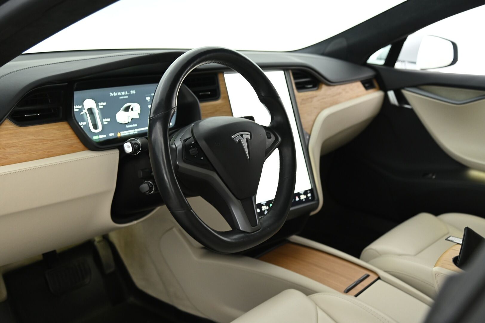 TESLA MODEL S 2019 Long Range Raven AWD * Adapt.Vak / ilma-alusta / Premium äänentoisto / Full LED* - 3,99 % KORKOTARJOUS TÄHÄN AUTOON - Soh Arvo 94% / Kaksilla alkuperäisillä teslan vanteilla! Säädettävä ilma-alusta