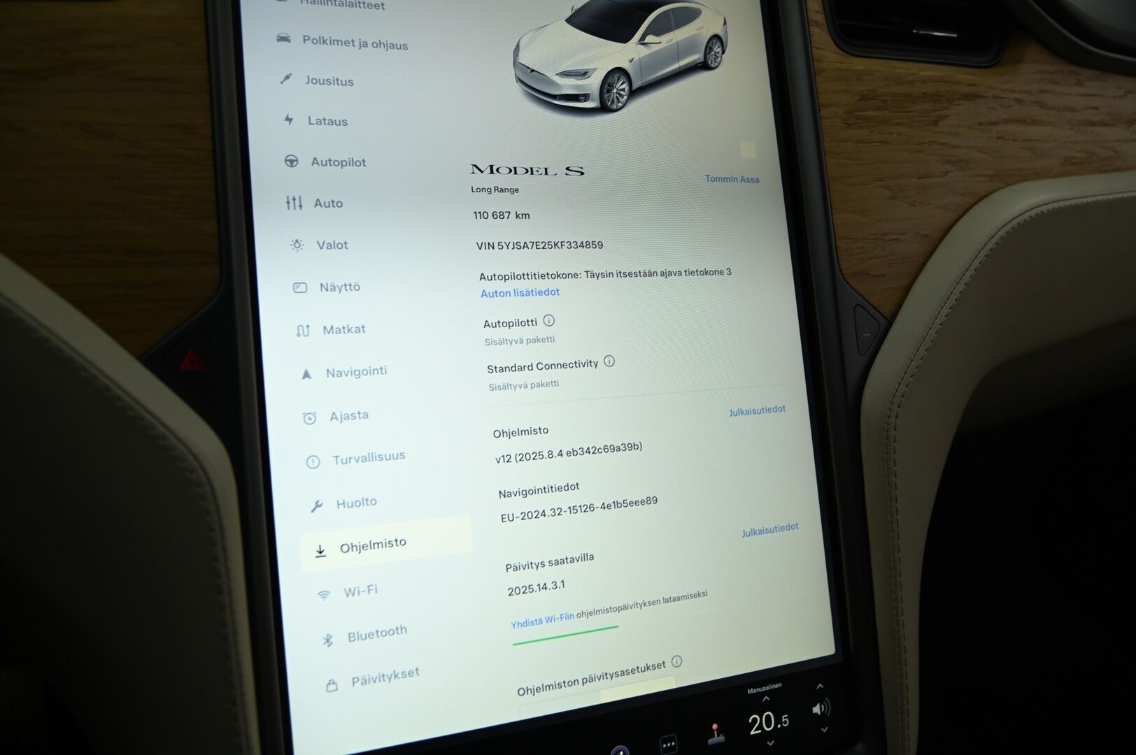 TESLA MODEL S 2019 Long Range Raven AWD * Adapt.Vak / ilma-alusta / Premium äänentoisto / Full LED* - 3,99 % KORKOTARJOUS TÄHÄN AUTOON - Soh Arvo 94% / Kaksilla alkuperäisillä teslan vanteilla! Säädettävä ilma-alusta