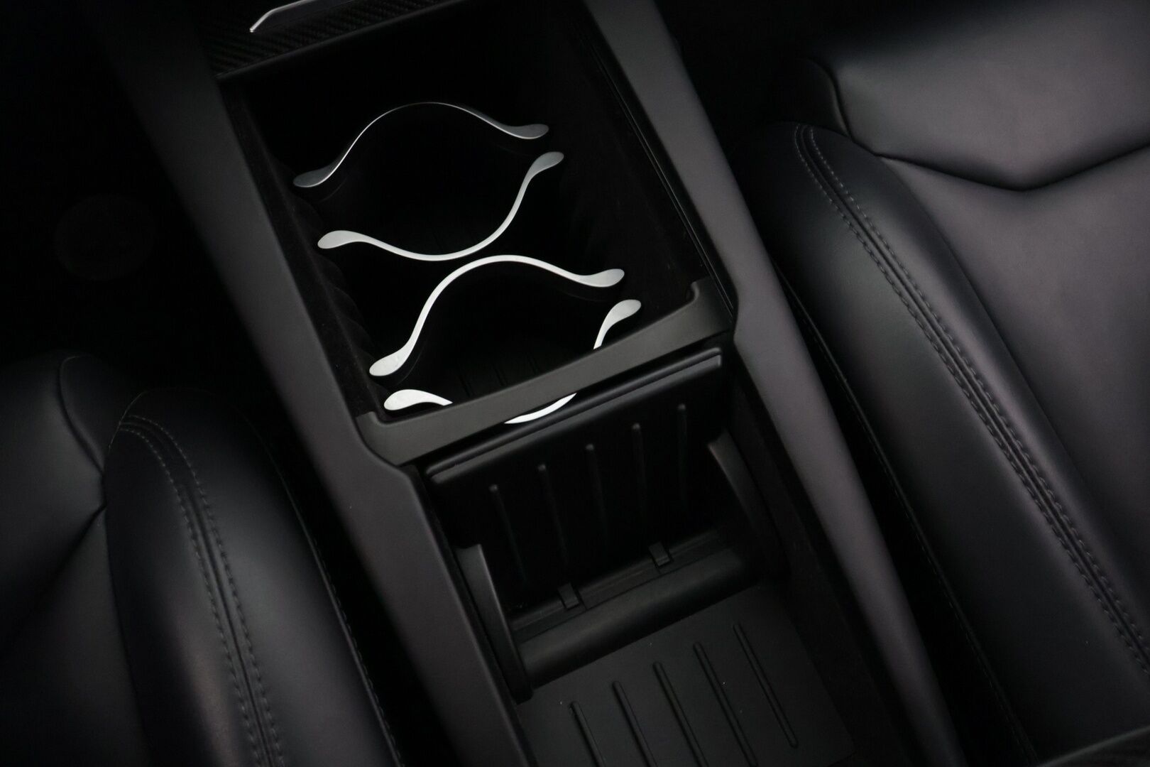 TESLA MODEL S 2018 75D / Lasikatto / CCS / Kamera / Sentry / Ilma-alusta / Muistipenkit / Digimittari * - / Juuri katsastettu / Näyttävät vanteet /