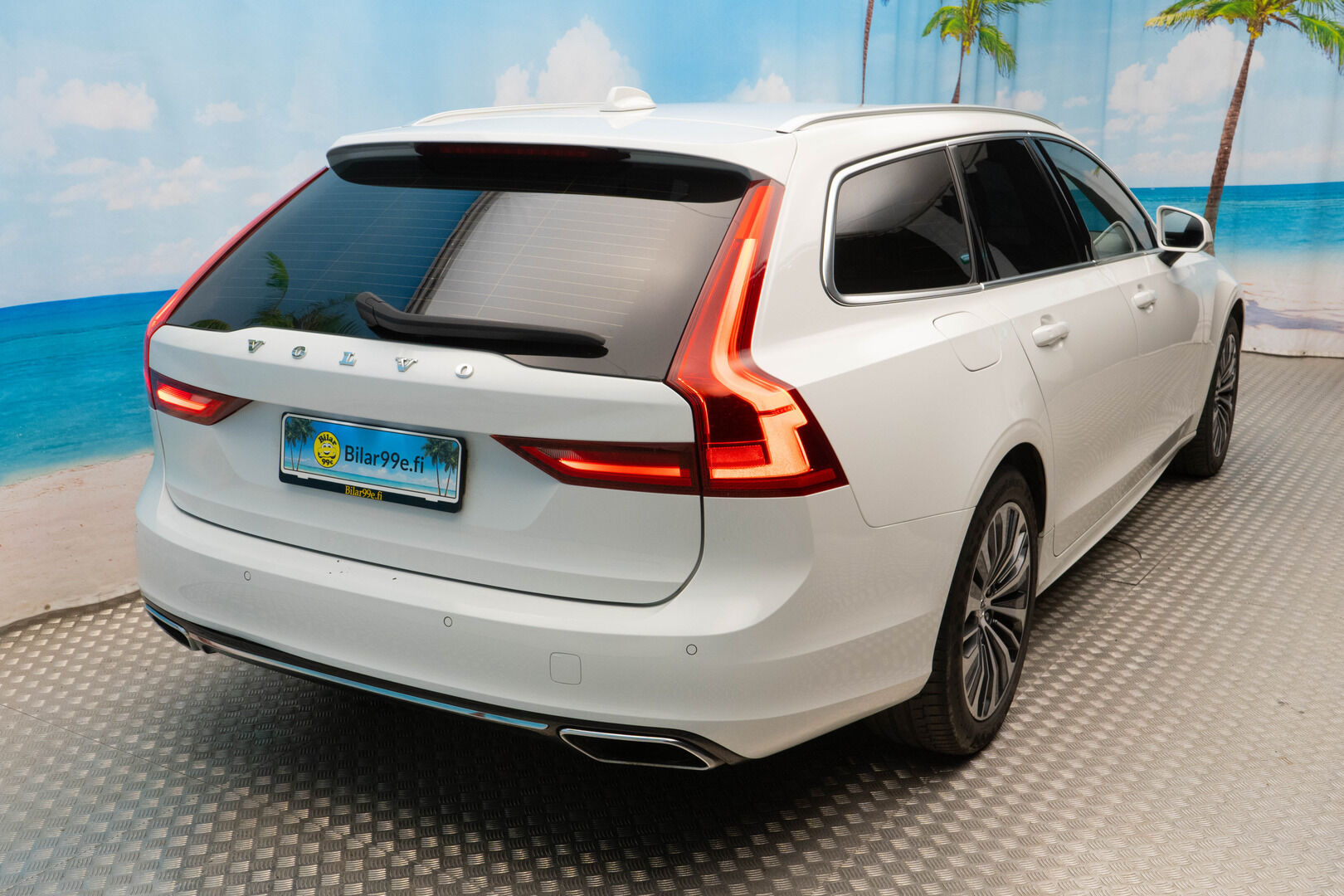 Volvo V90 2020 T8 TwE AWD Momentum Aut. *Puolinahat / Koukku / Kamera / VOC* - KAHDET RENKAAT/ JAKOHIHNA TEHTY - HULLUT AVAJAISHULINAT KORKOTARJOUS 3,29 %