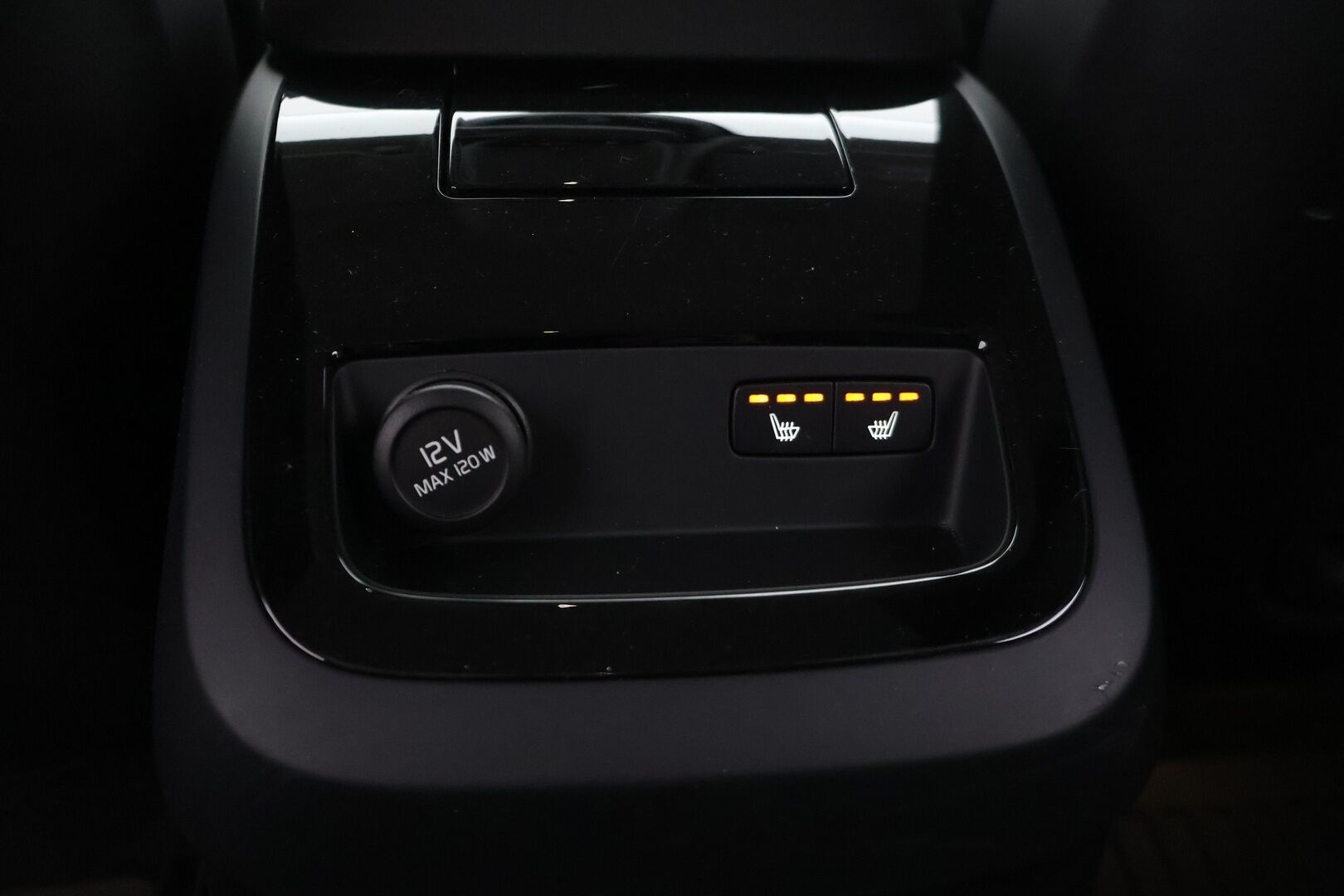 Volvo V90 2020 10.4kWh, T8 AWD Momentum - * Jakohihna tehty | KeyLessGo | Adapt. vakionopeudensäädin | Volvo On Call *