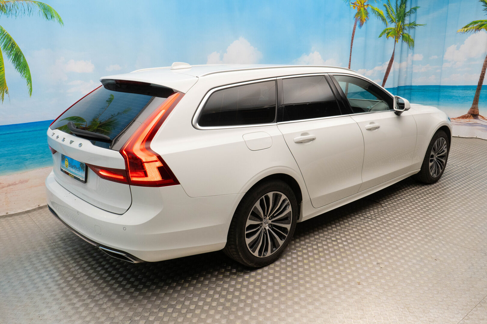 Volvo V90 2020 T8 TwE AWD Momentum Aut. *Puolinahat / Koukku / Kamera / VOC* - KAHDET RENKAAT/ JAKOHIHNA TEHTY - HULLUT AVAJAISHULINAT KORKOTARJOUS 3,29 %