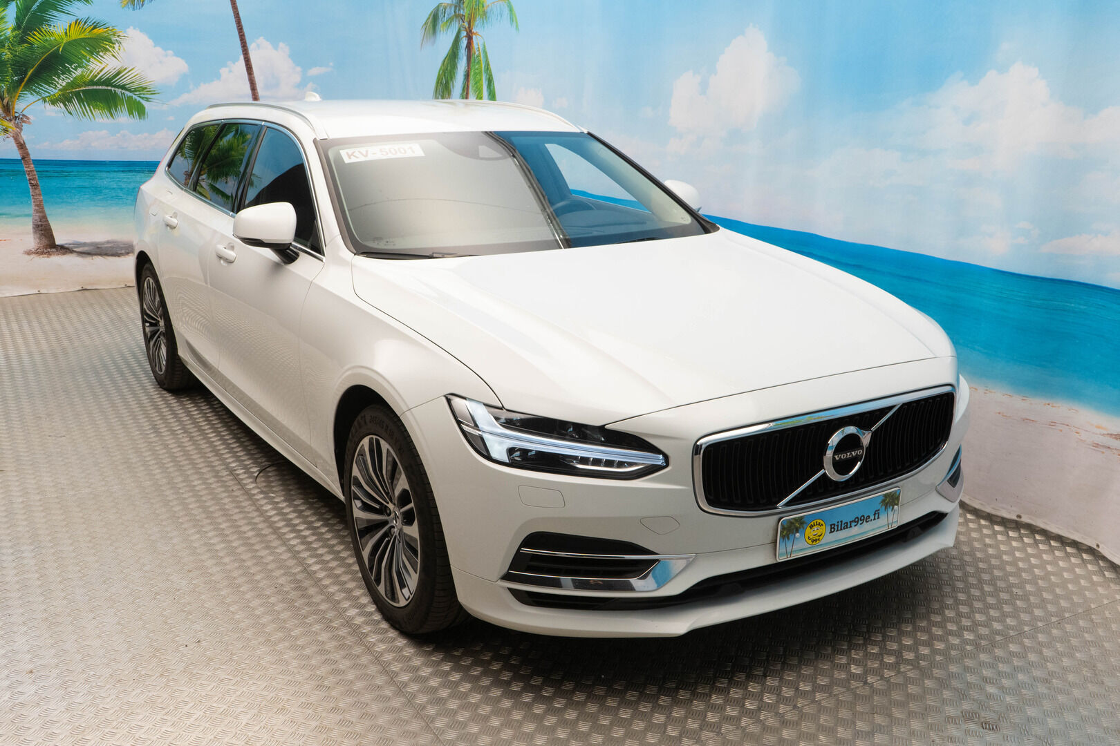 Volvo V90 2020 T8 TwE AWD Momentum Aut. *Puolinahat / Koukku / Kamera / VOC* - KAHDET RENKAAT/ JAKOHIHNA TEHTY - HULLUT AVAJAISHULINAT KORKOTARJOUS 3,29 %