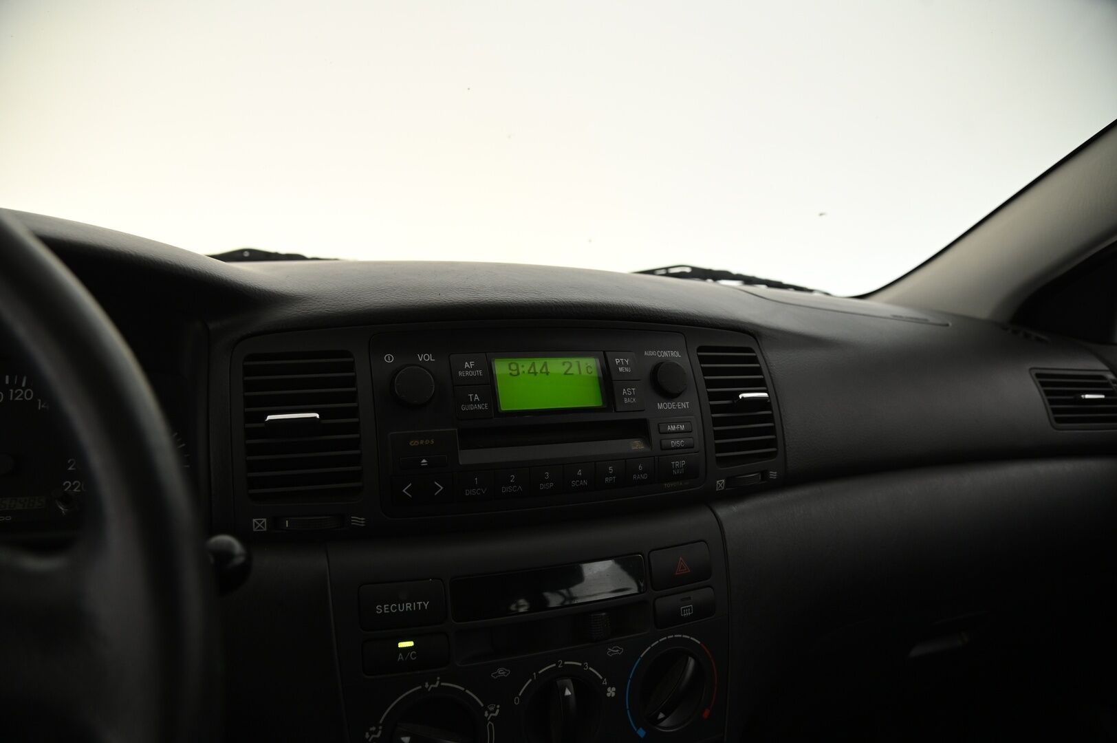 Toyota Corolla 2002 5D COROLLA STW 1.4-ZZE120L *Myydään Huutokaupat.com*