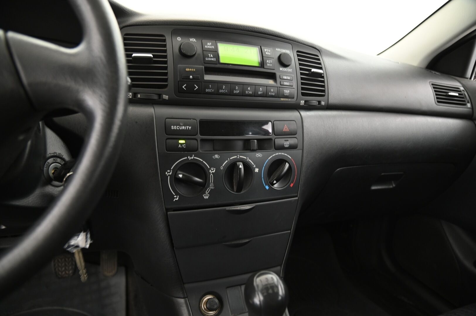 Toyota Corolla 2002 5D COROLLA STW 1.4-ZZE120L *Myydään Huutokaupat.com*