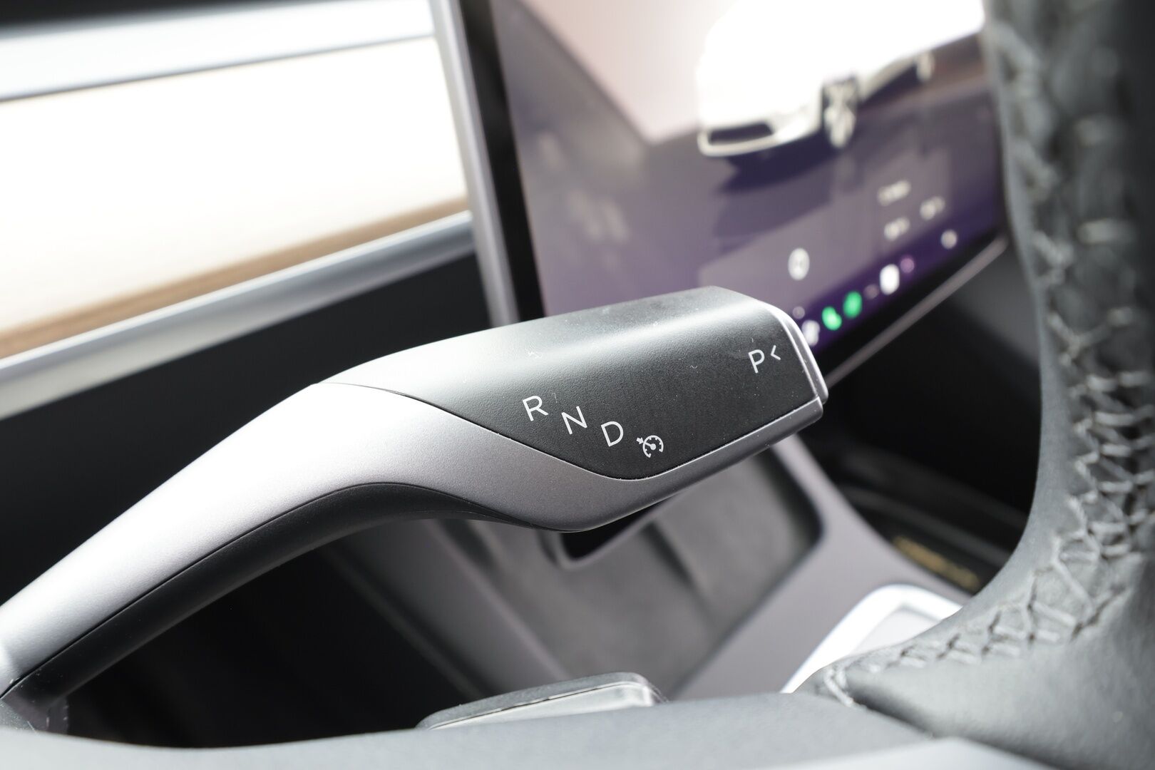 Tesla Model Y 2023 Long Range * EAP / Koukku / ILP / Lasikatto / Matrix-LED / P.kamera / Premium Audio / Muistipenkki / Navi * - Suomi-auto / Akku kuntotarkastettu SoH 95% / 2x Latauskaapelit / Kahdet renkaat