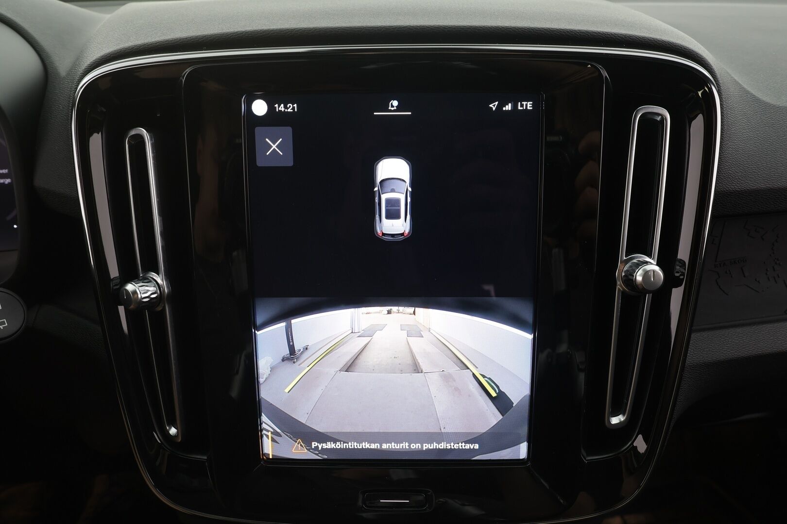 Volvo XC40 2023 Recharge Single Plus aut - | ILP | Koukku | ACC | LED | P.Kamera | Sporttipenkki Muistilla | Navi | Kaistavahti | Keyless | 1-om Suomi-auto | Kahdet renkaat | Merkkihuollot |