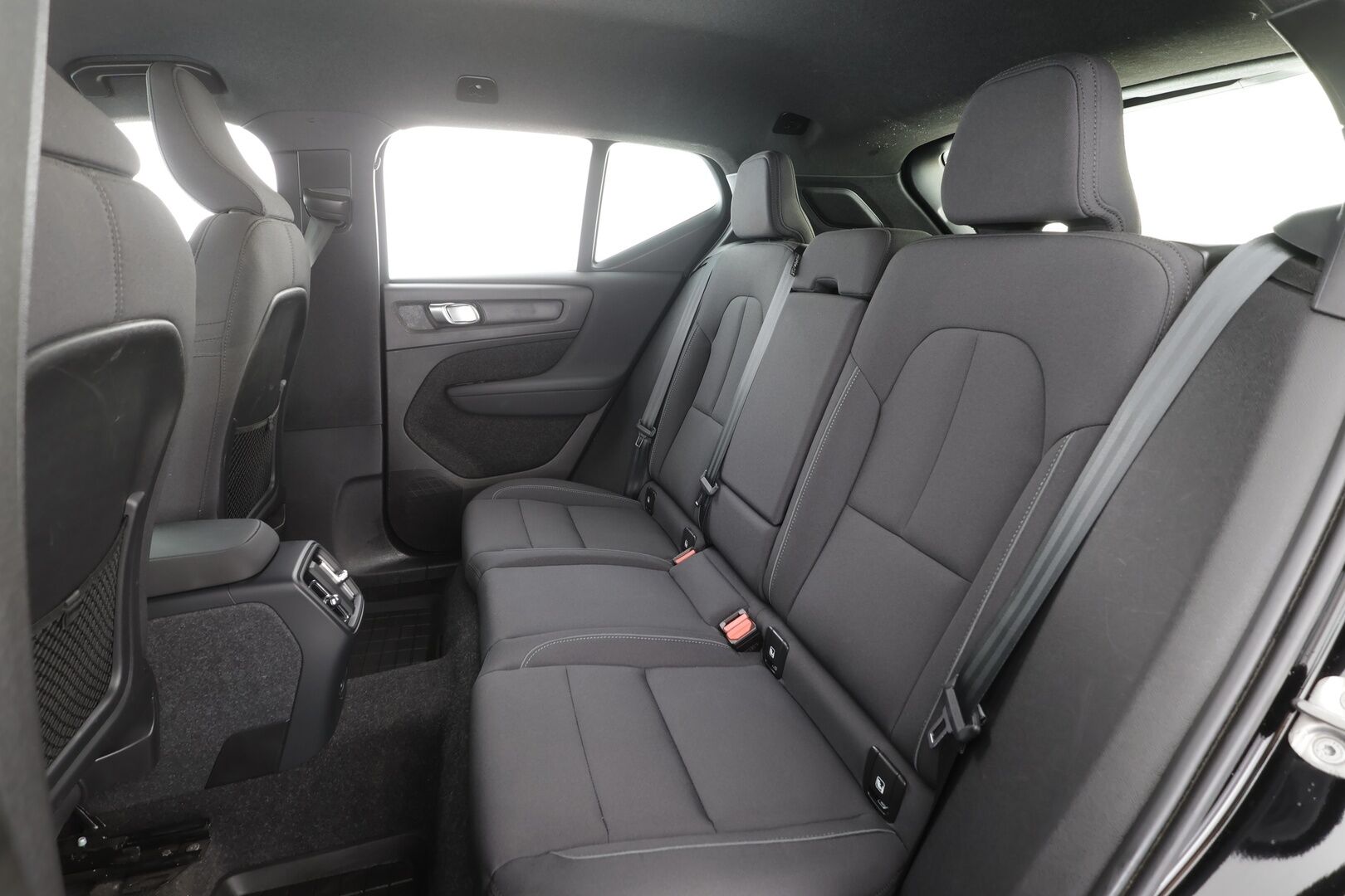 Volvo XC40 2023 Recharge Single Plus aut - | ILP | Koukku | ACC | LED | P.Kamera | Sporttipenkki Muistilla | Navi | Kaistavahti | Keyless | 1-om Suomi-auto | Kahdet renkaat | Merkkihuollot |