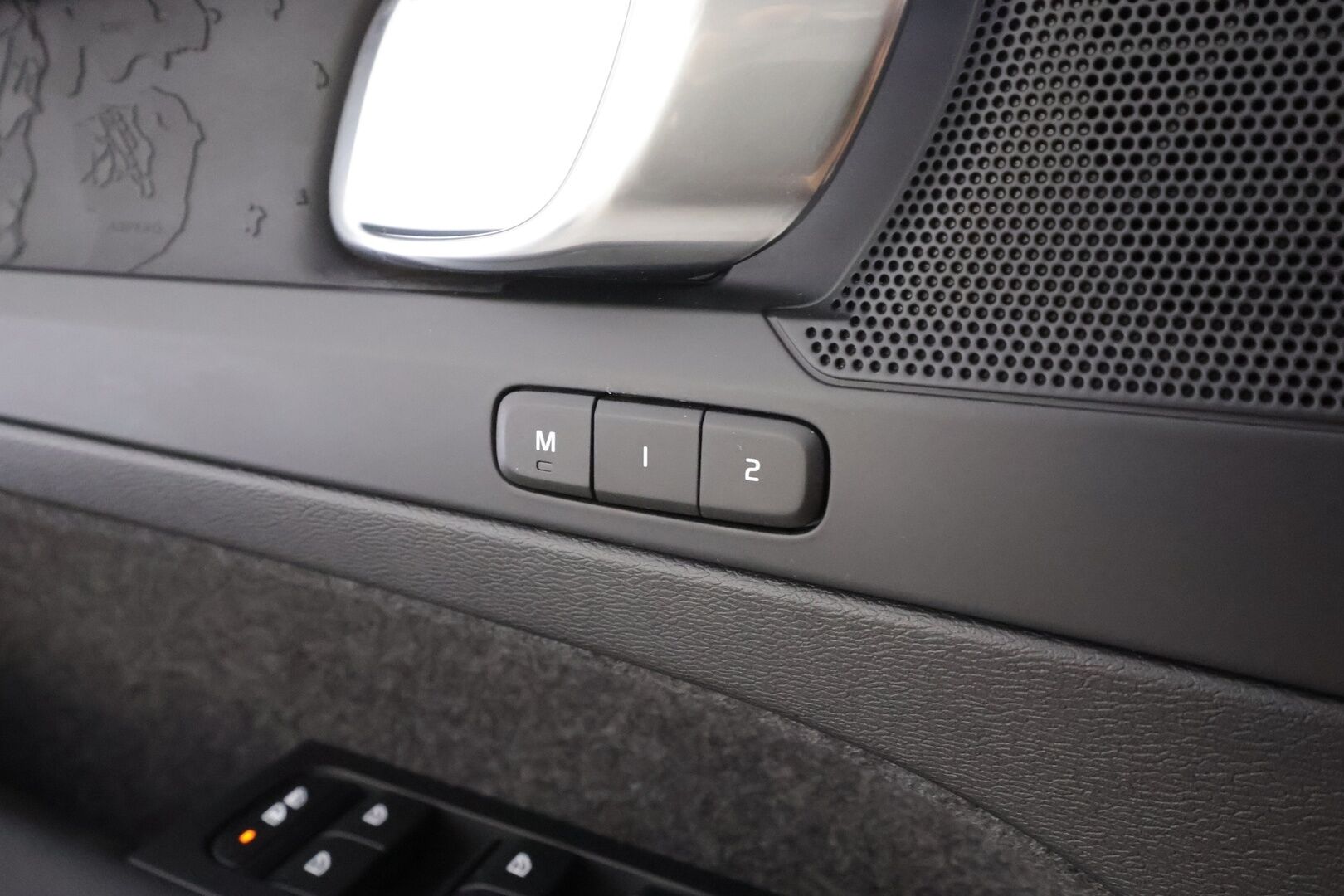 Volvo XC40 2023 Recharge Single Plus aut - | ILP | Koukku | ACC | LED | P.Kamera | Sporttipenkki Muistilla | Navi | Kaistavahti | Keyless | 1-om Suomi-auto | Kahdet renkaat | Merkkihuollot |