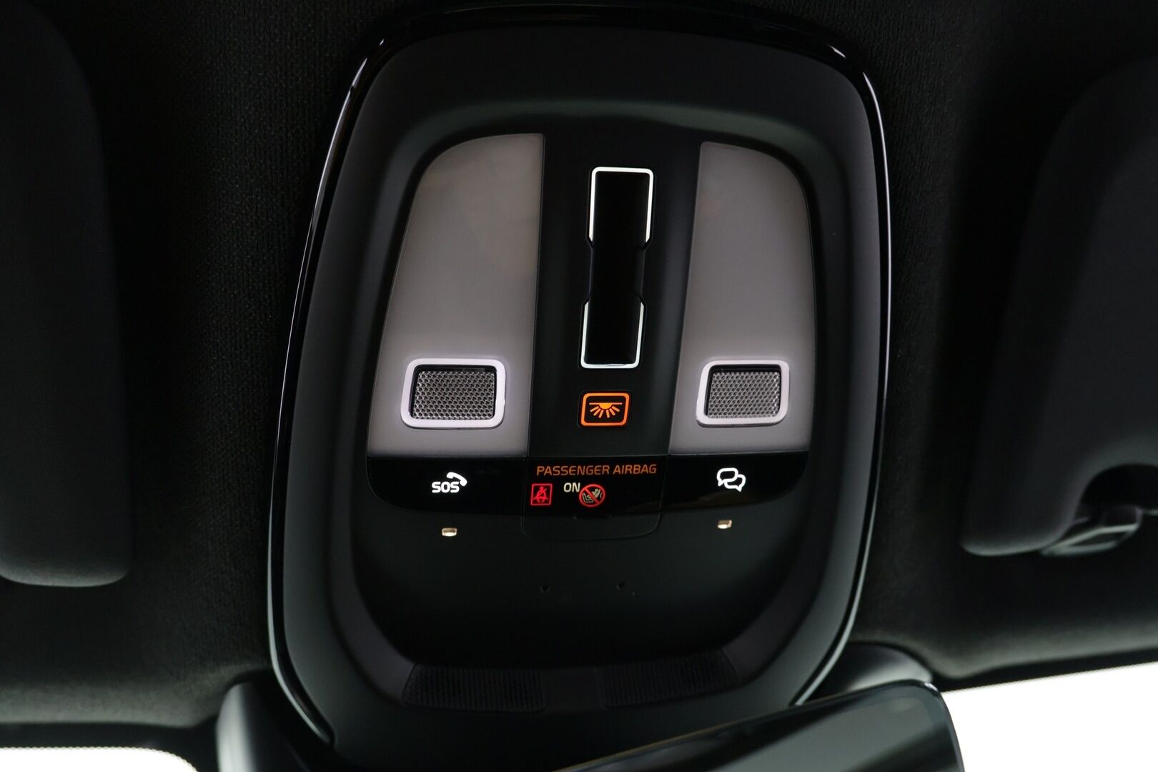 Volvo XC40 2023 Recharge Twin Ultimate aut - ACC | ILP | H/K | Muistipenkki | 360° kamera | Koukku | Panorama