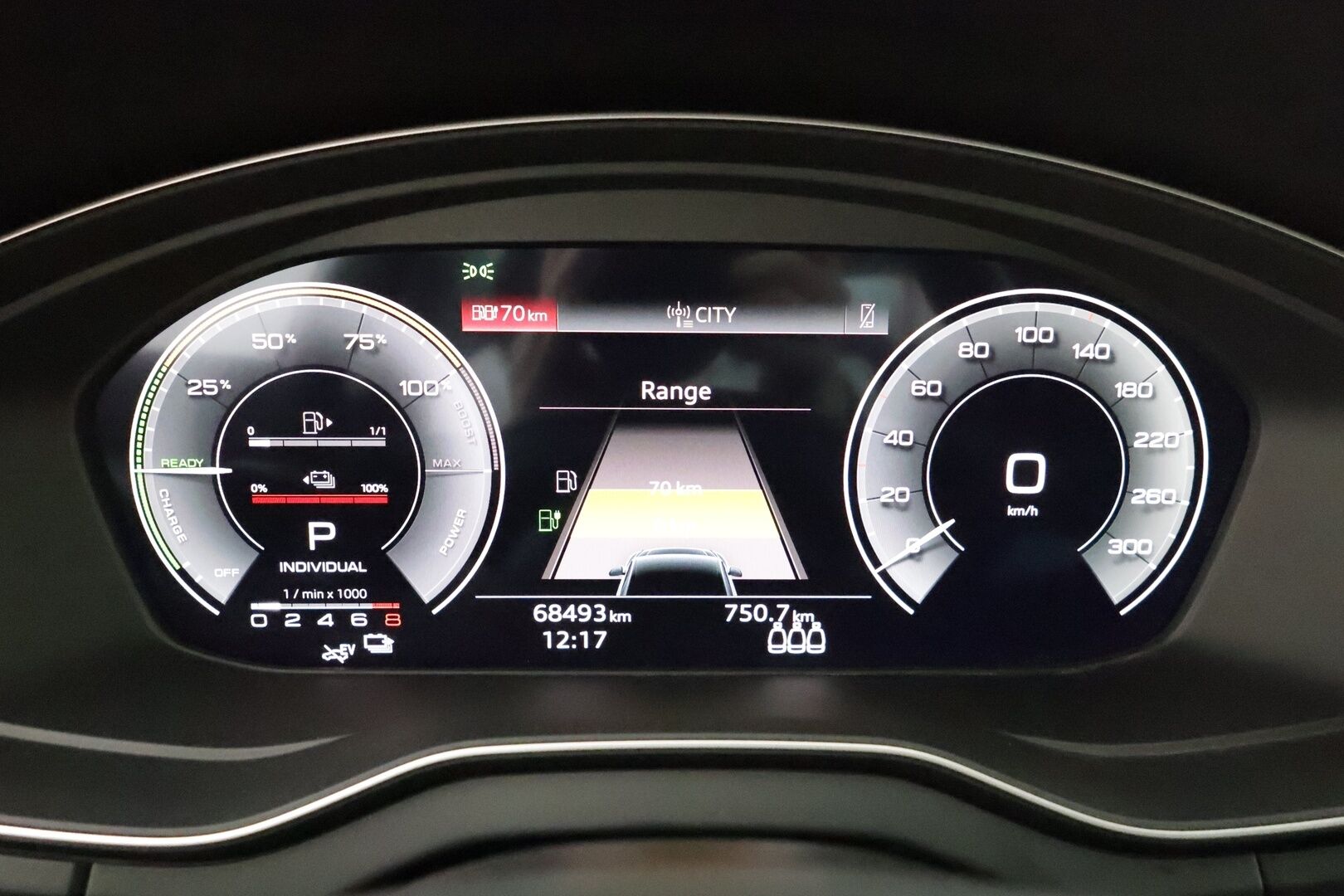 Audi Q5 2023 Progress 50 TFSI e 220 kW quattro S tronic - 3,99 % KORKOTARJOUS TÄHÄN AUTOON - 1-om. Suomi-auto / Adapt.Vakkari / P-kamera / Matrix LED / Koukku / Sporttipenkit / Apple&Android