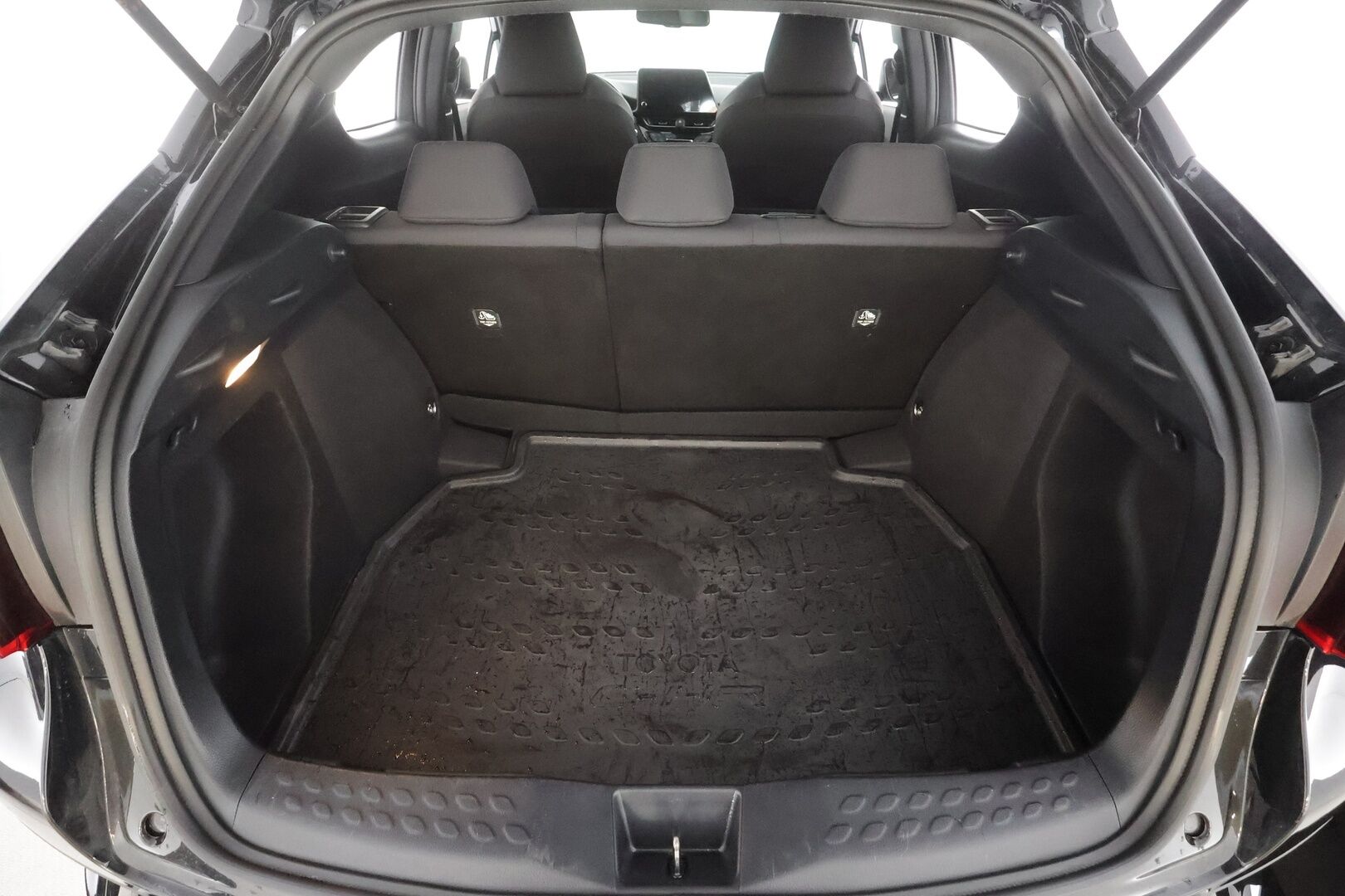 Toyota C-HR 2022 1,8 Hybrid Active - | ACC | LED | P.kamera | Facelift | Keyless | Apple & Android | Lämm. ratti | 2x renkaat aluin |