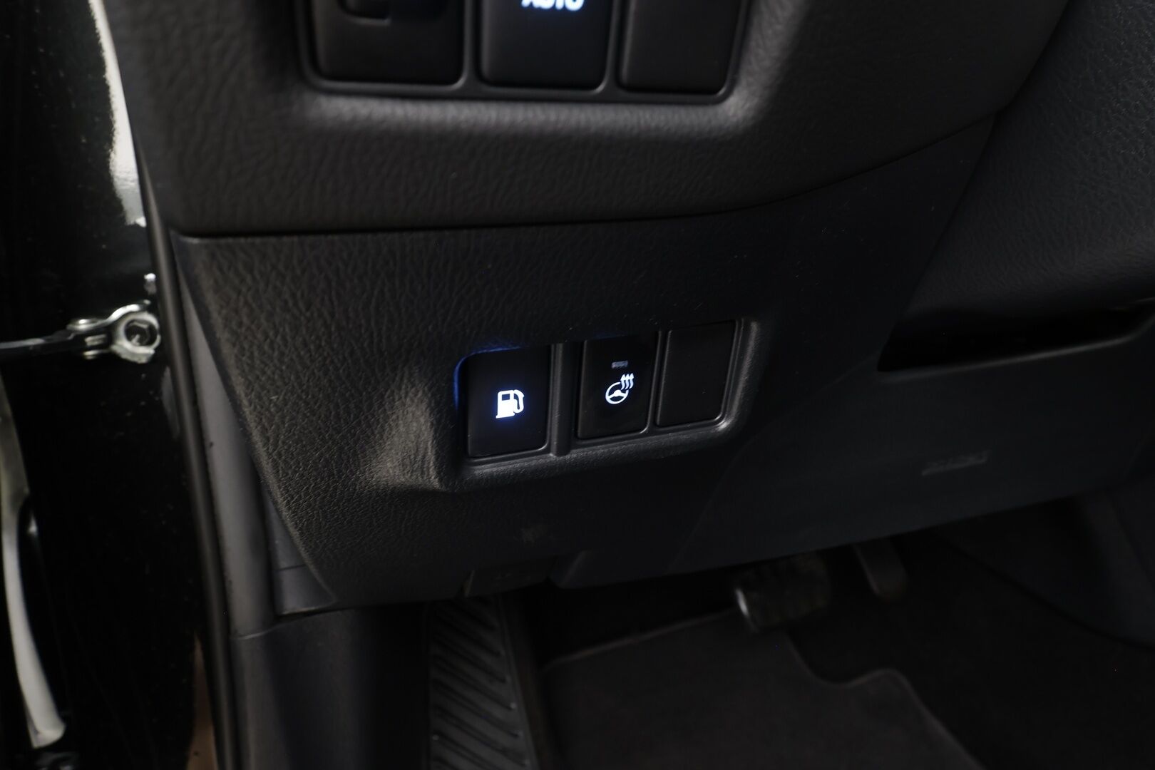 Toyota C-HR 2022 1,8 Hybrid Active - | ACC | LED | P.kamera | Facelift | Keyless | Apple & Android | Lämm. ratti | 2x renkaat aluin |