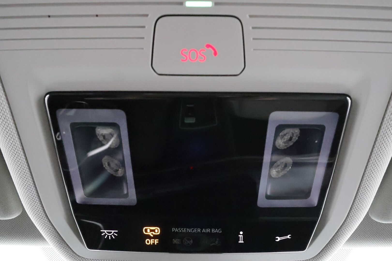 Volkswagen Golf 2021 Style eHybrid 150 kW (PHEV) DSG-automaatti * Acc / Tutkat / Sähkösäätöinen hierova istuin / LED / Navi * - Kahdet renkaat