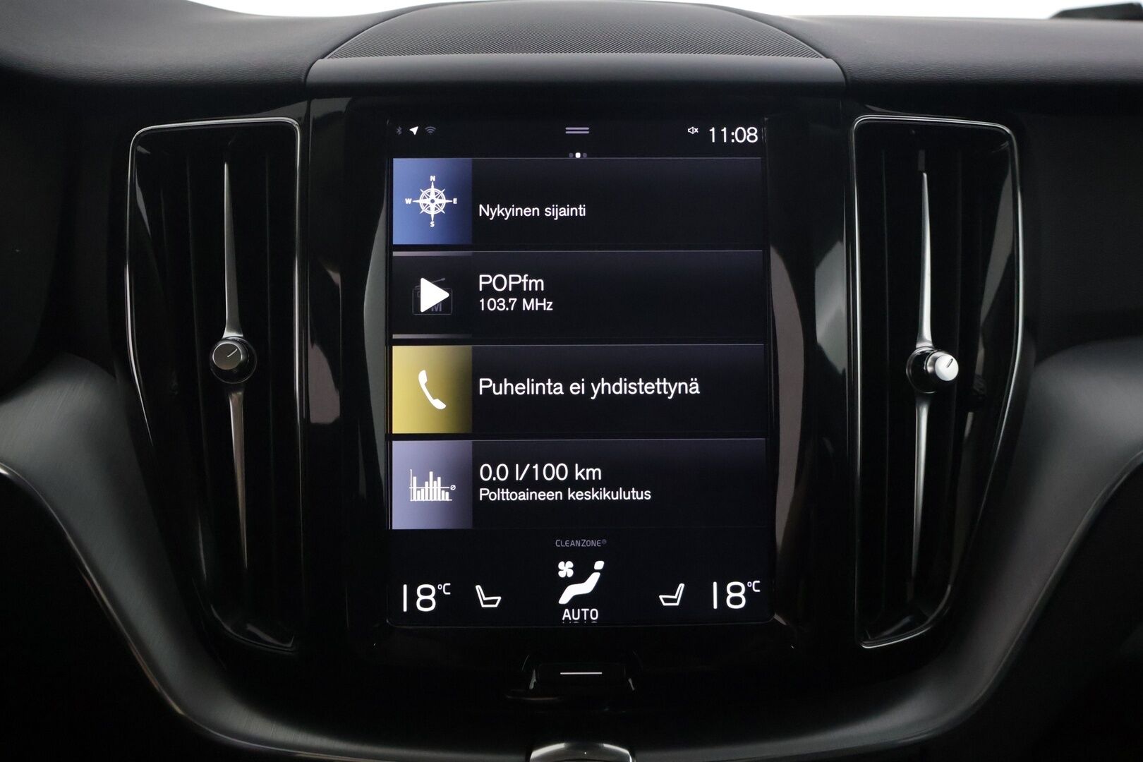 Volvo XC60 2018 T8 AWD Momentum aut - | HUD | Panorama | ACC | Koukku | 360 | Webasto | R-Design Nahkapenkit | KeylessGo | 85 Soh%|