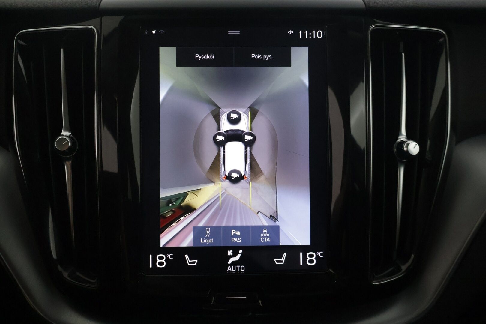 Volvo XC60 2018 T8 AWD Momentum aut - | HUD | Panorama | ACC | Koukku | 360 | Webasto | R-Design Nahkapenkit | KeylessGo | 85 Soh%|