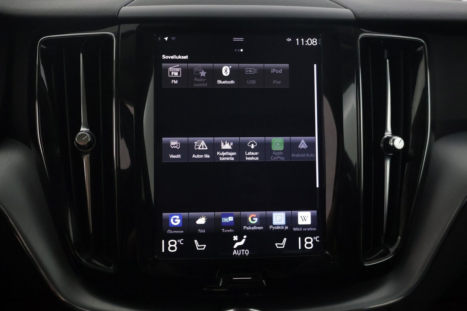 Volvo XC60 2018 T8 AWD Momentum aut - | HUD | Panorama | ACC | Koukku | 360 | Webasto | R-Design Nahkapenkit | KeylessGo | 85 Soh%|