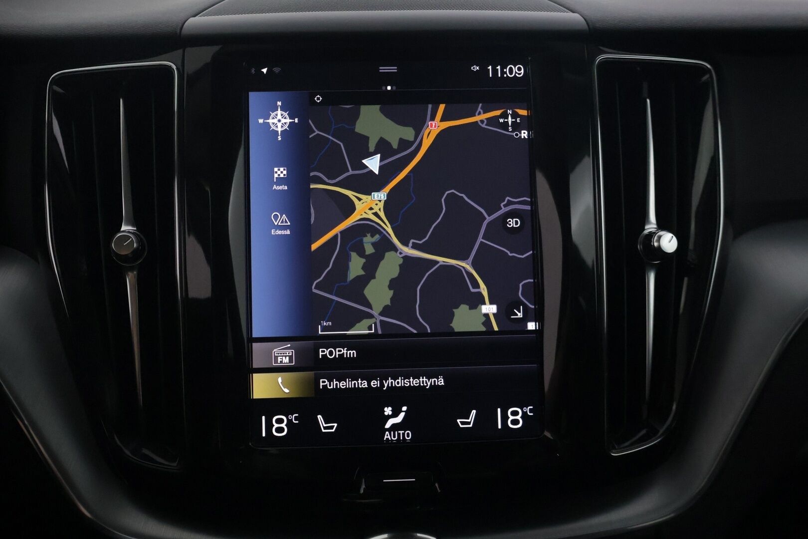 Volvo XC60 2018 T8 AWD Momentum aut - | HUD | Panorama | ACC | Koukku | 360 | Webasto | R-Design Nahkapenkit | KeylessGo | 85 Soh%|
