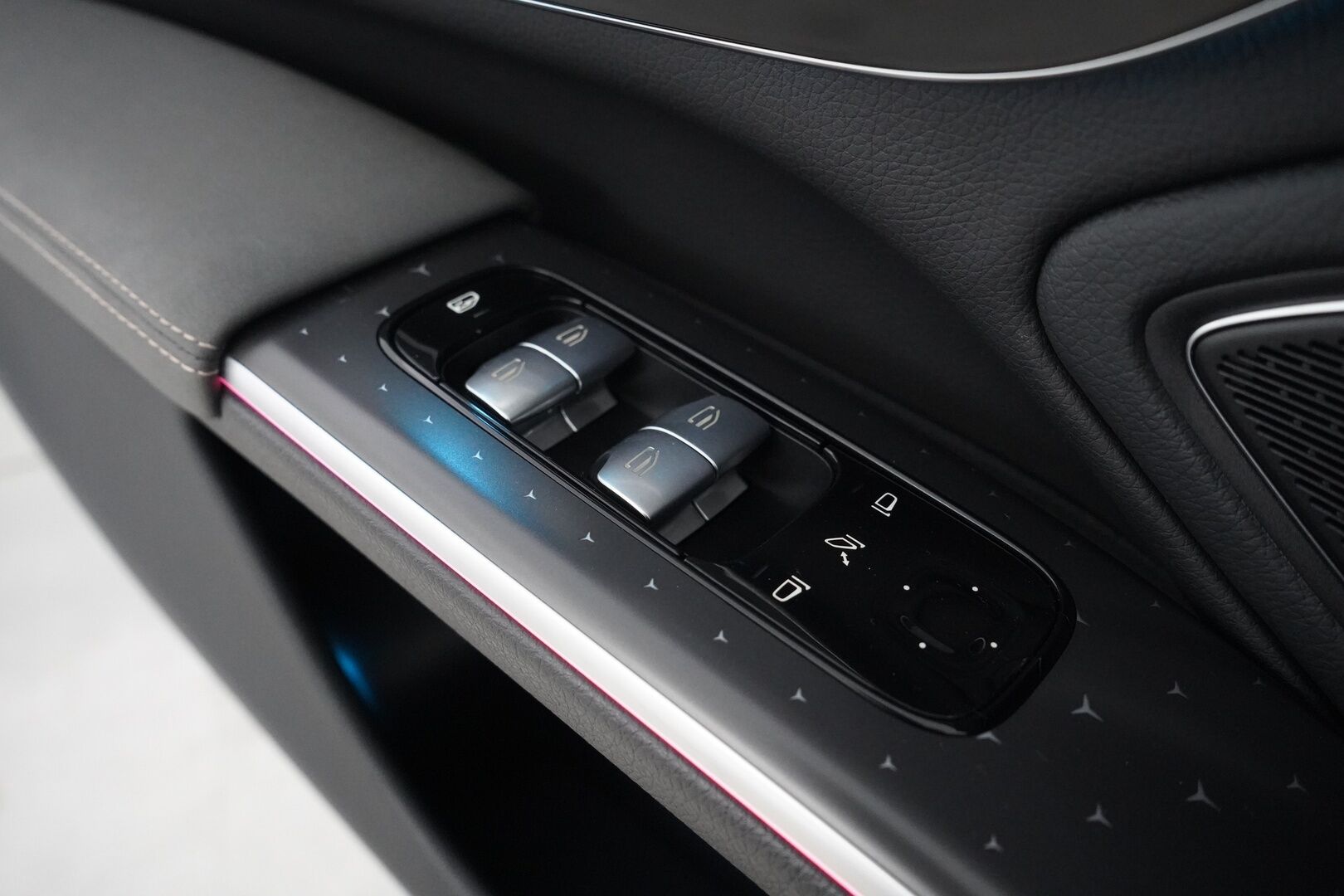 Mercedes-Benz EQS 2022 350 Sedan Luxury - Distronic | Nelipyöräohjaus | Panorama | Nahkasisusta | Muistipenkit | Keyless | Peruutuskamera | Airmatic | Blis | Ambient | Akku kuntotarkastettu