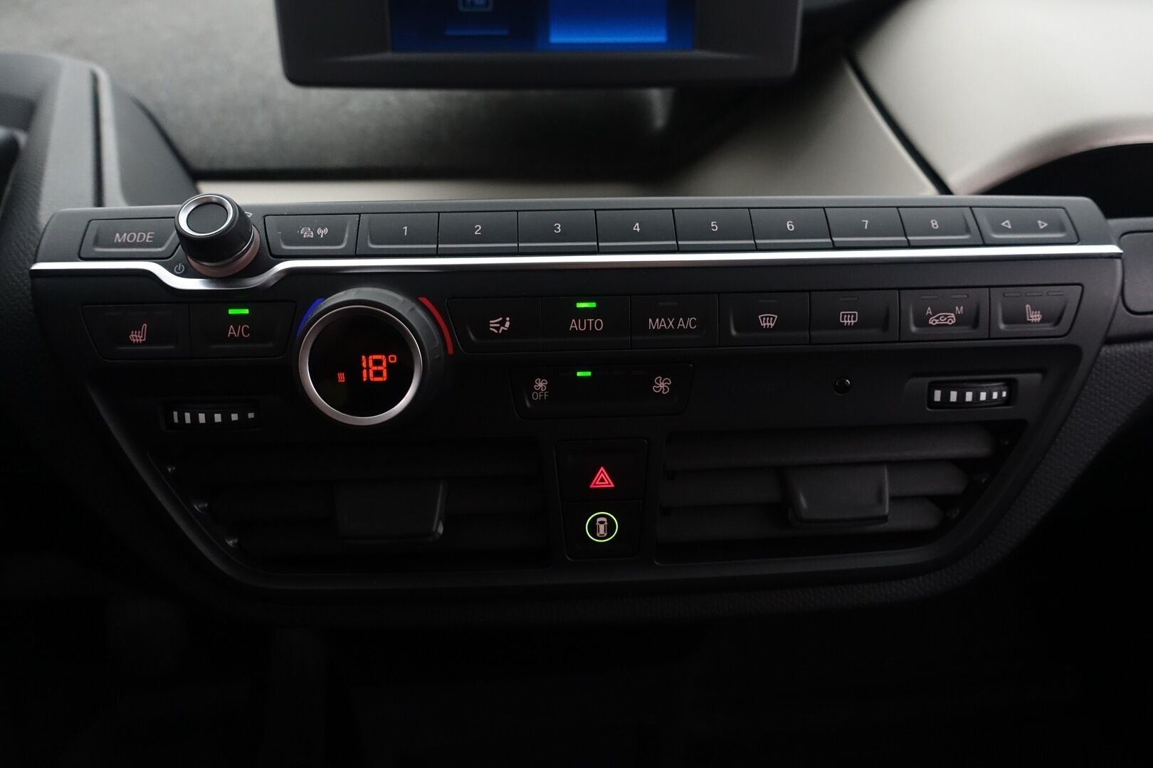 BMW I3S 2022 120 Charged Edition - | ACC | Driving Assistant Plus | Lämpöpumppu | Digimittaristo | P.Kamera | Keyless | Navi | Bluetooth | 2X Renkaat & Aluvanteet |