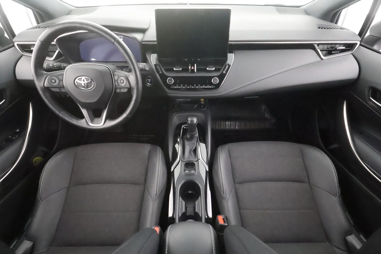 Toyota Corolla 2023 Touring Sports 1,8 Hybrid Launch Edition - | ACC | LED | P.Kamera | Lohkolämmitin | Kaistavahti | Navi | Keyless | PDA | Facelift | Kahdet renkaat | Merkkihuollot | Suomi-auto | 