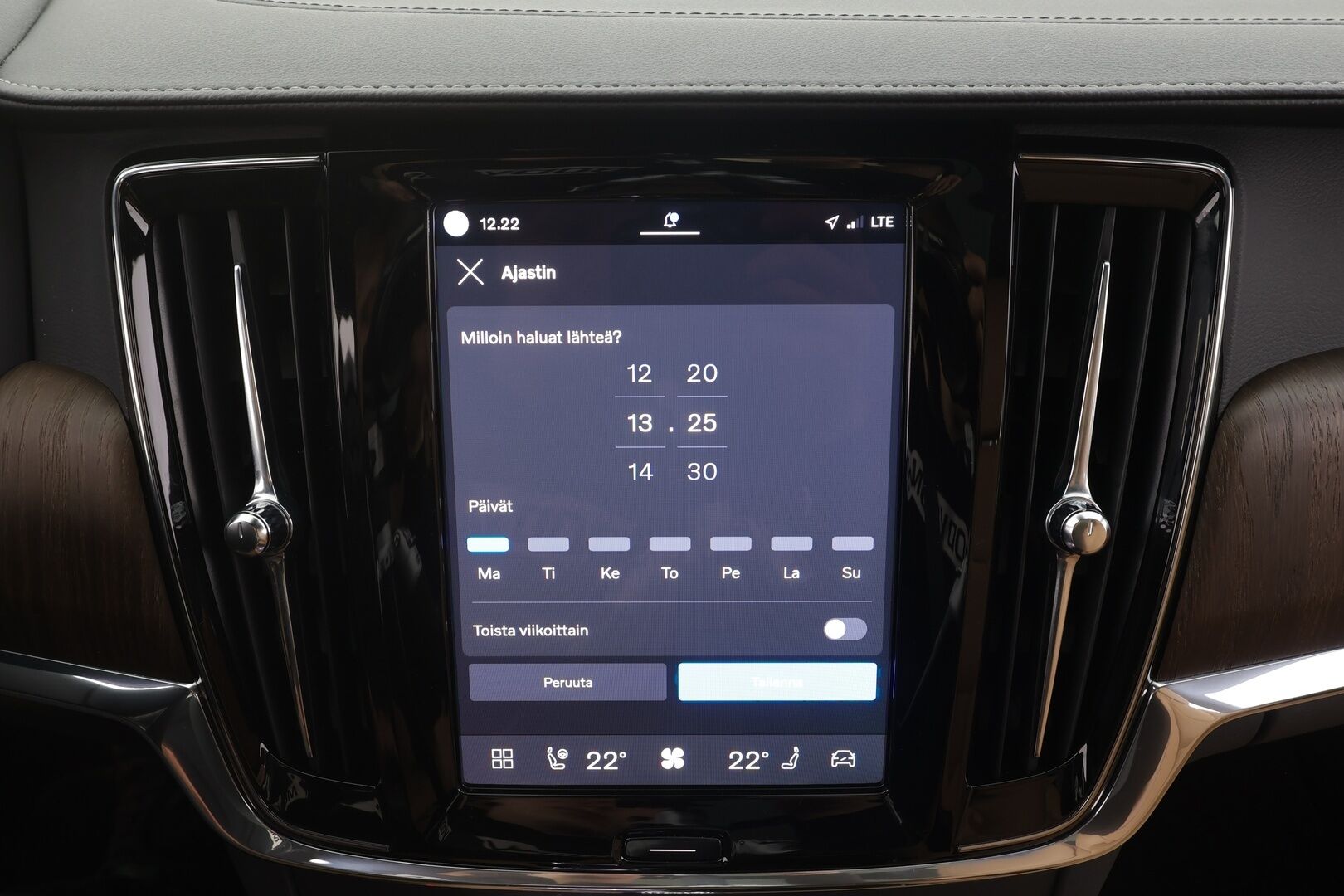 Volvo V90 2023 T8 AWD Long Range High Performance Ultimate Bright aut - | Pilot assist | 360-Kamera | Full-LED | H/K | Panorama | HUD | Ilmastoidut Muistipenkit | Keyless | Ruskeat Sporttinahat | 1.Om Suomi-auto | Kahdet renkaat | Merkkihuollettu |
